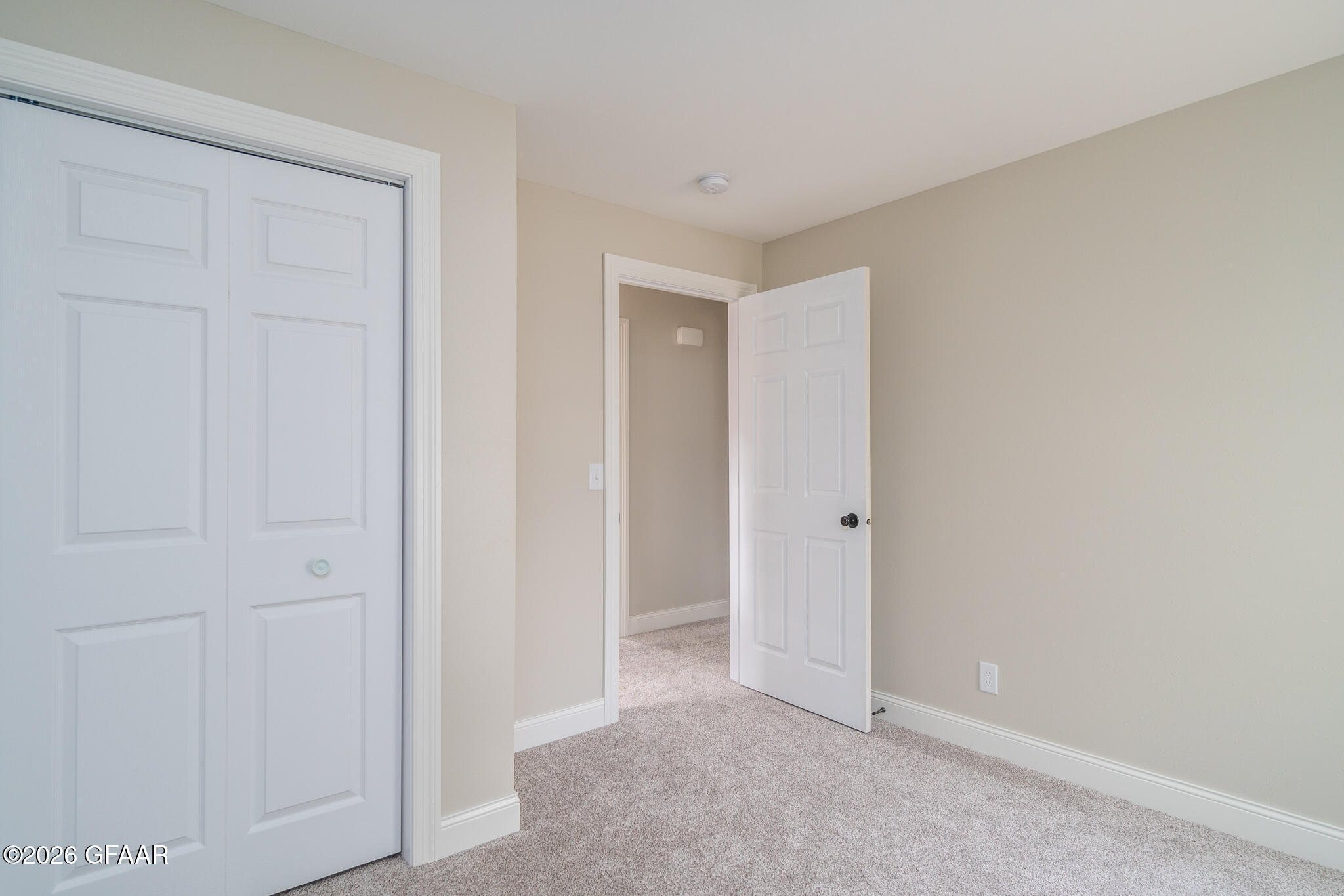 property viewer photo 13