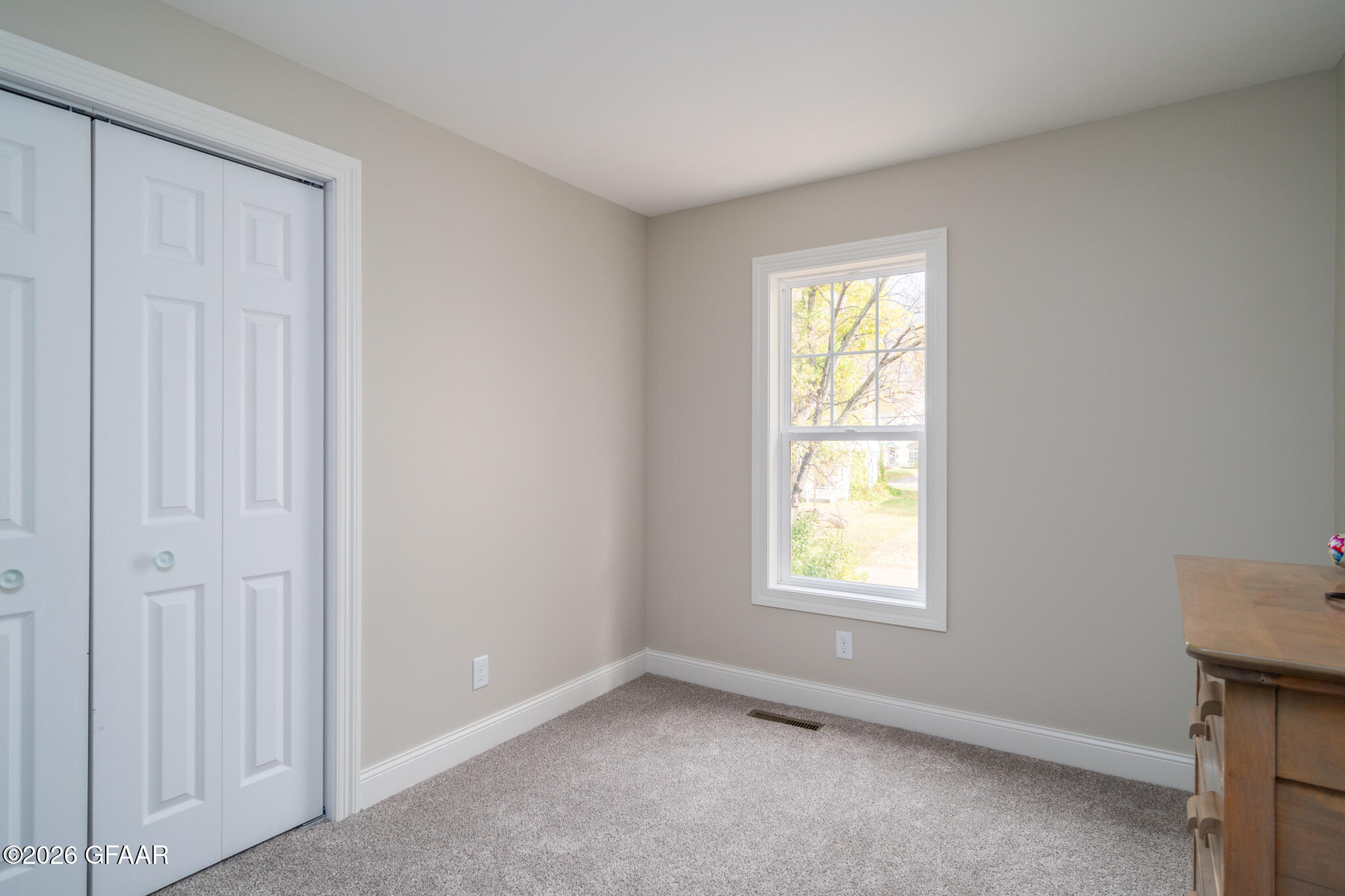 property viewer photo 14