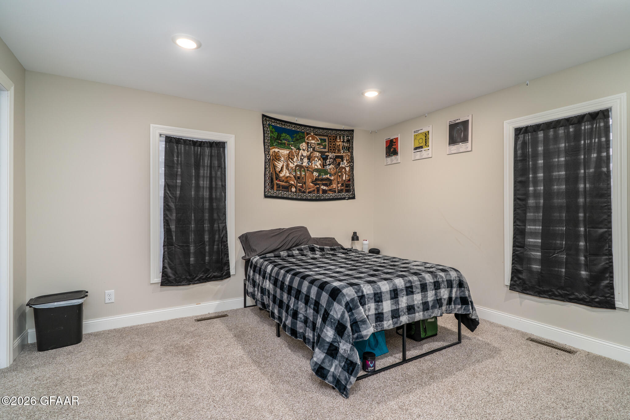 property viewer photo 18