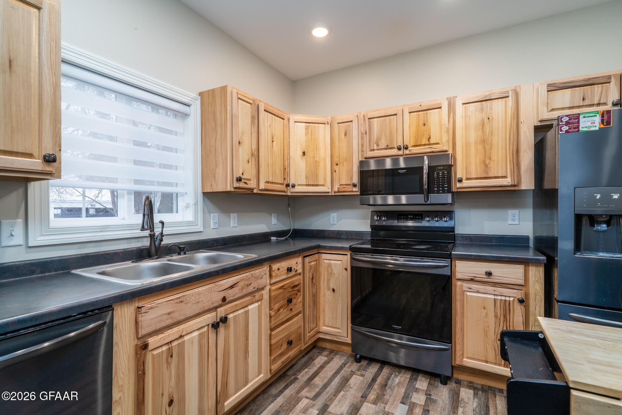 property viewer photo 6