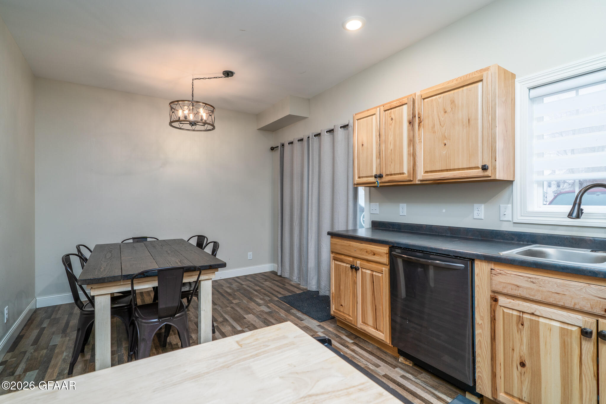 property viewer photo 8
