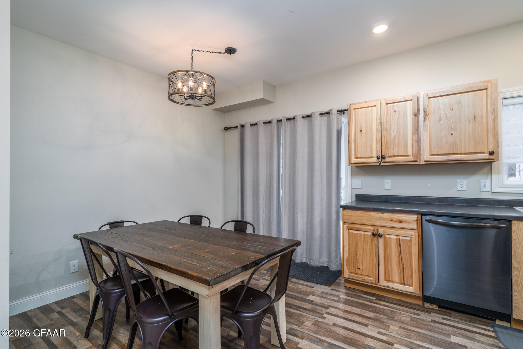 property viewer photo 9