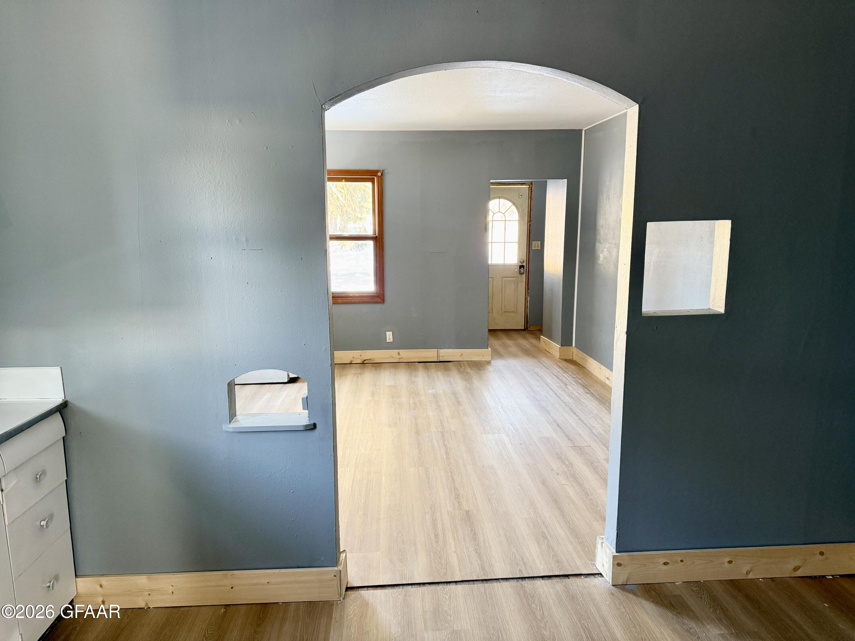 property viewer photo 3