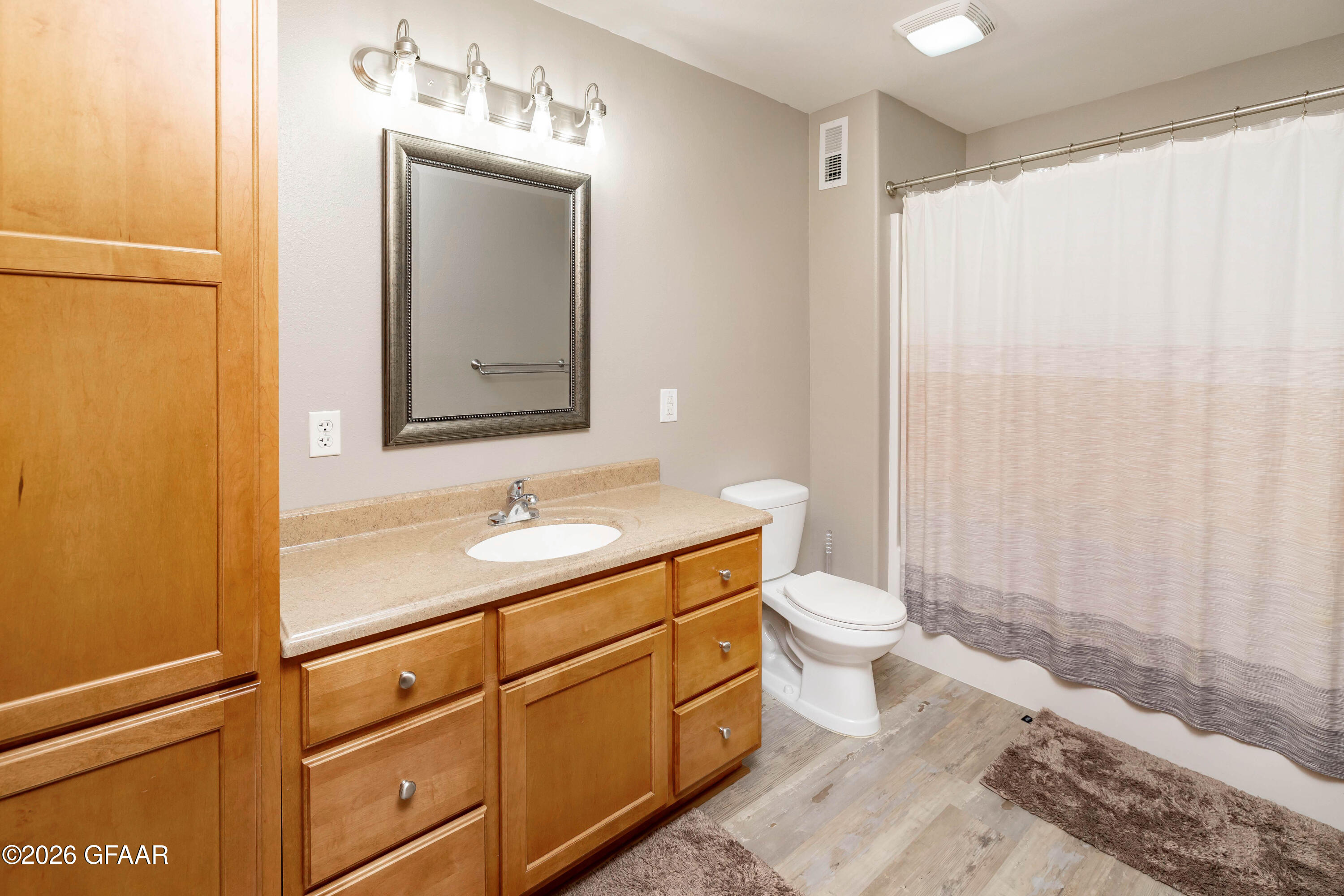 property viewer photo 24
