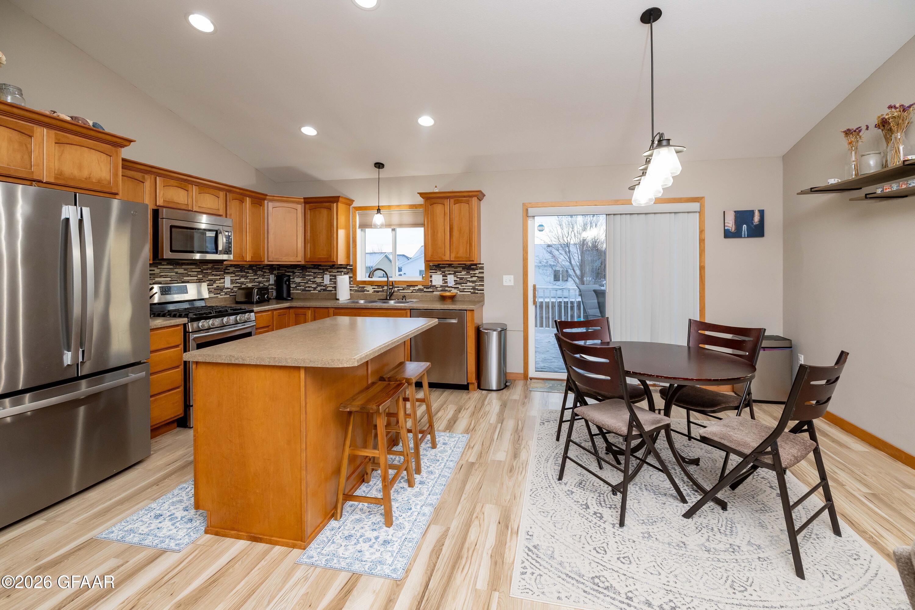 property viewer photo 4