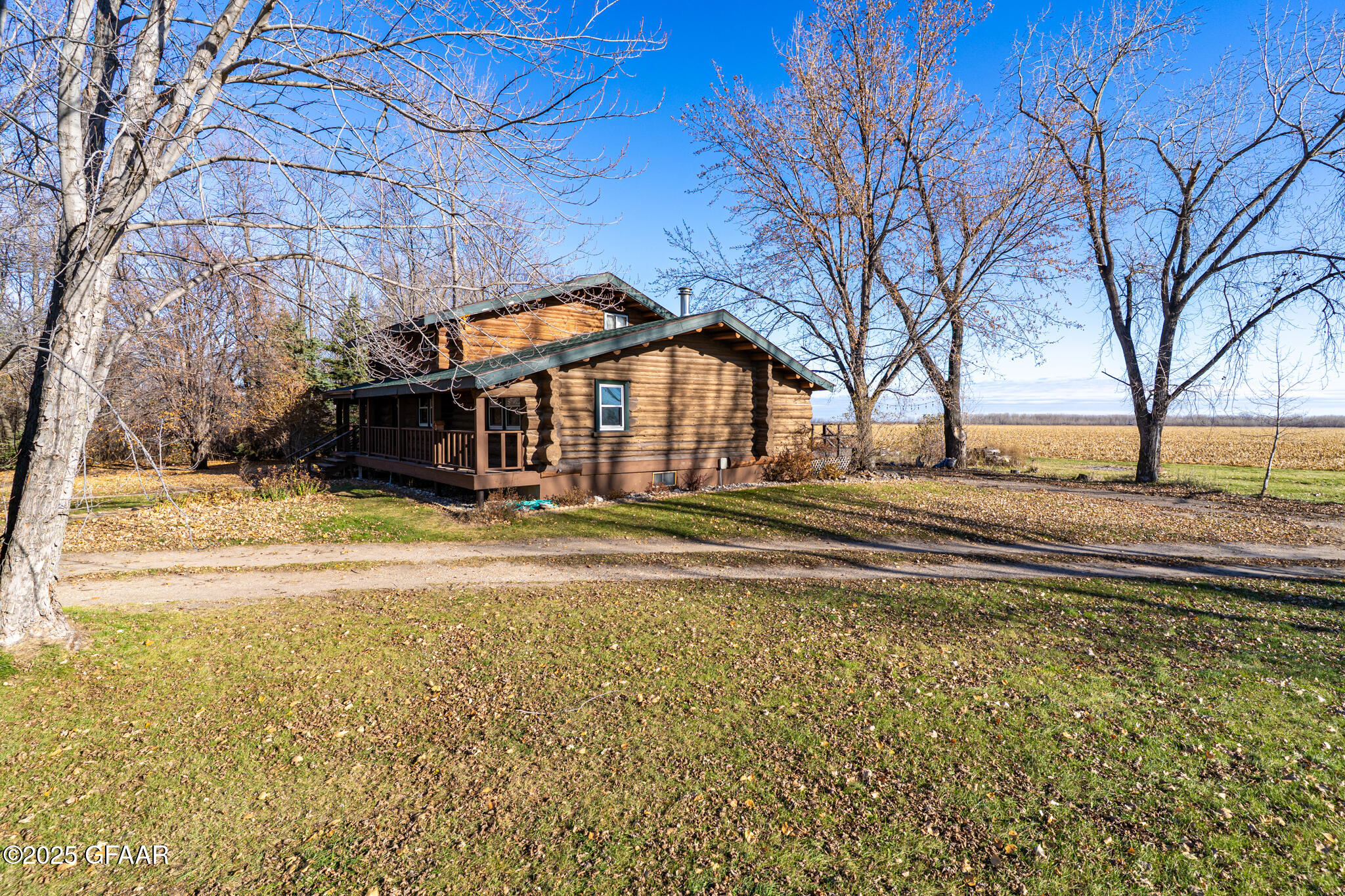 main property photo 25