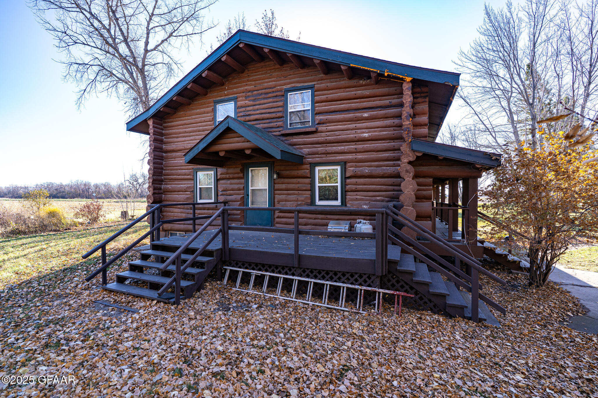 main property photo 28