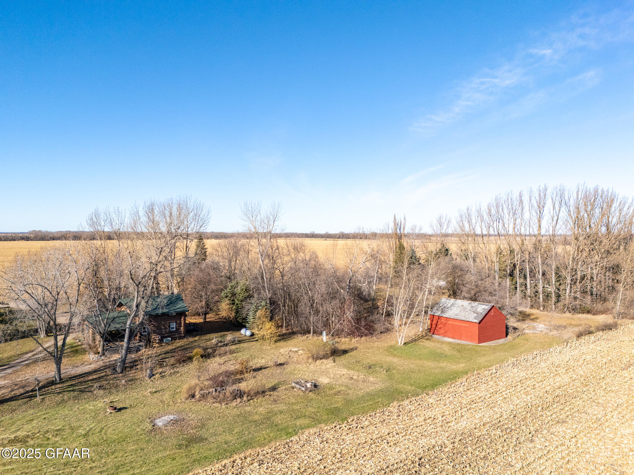 main property photo 30