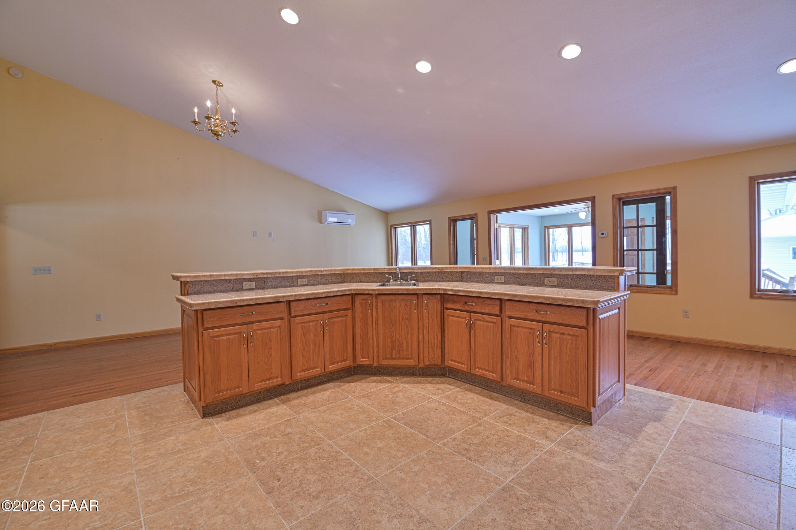 property viewer photo 10