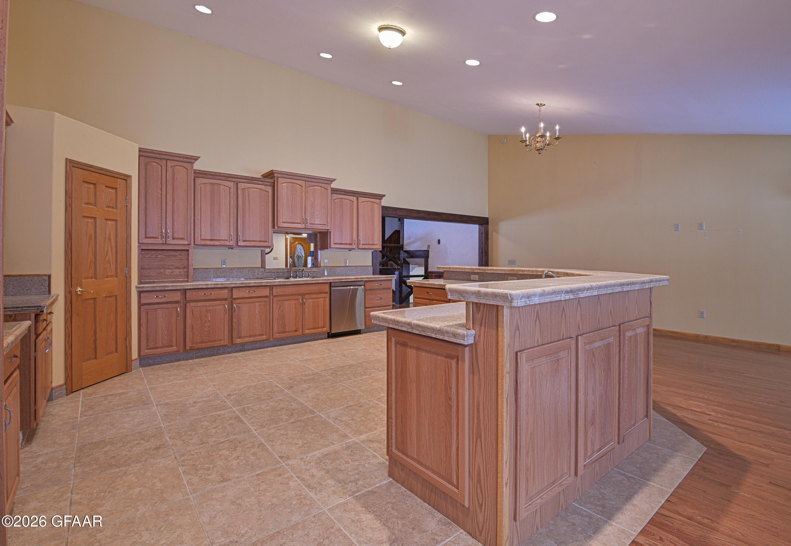 property viewer photo 11