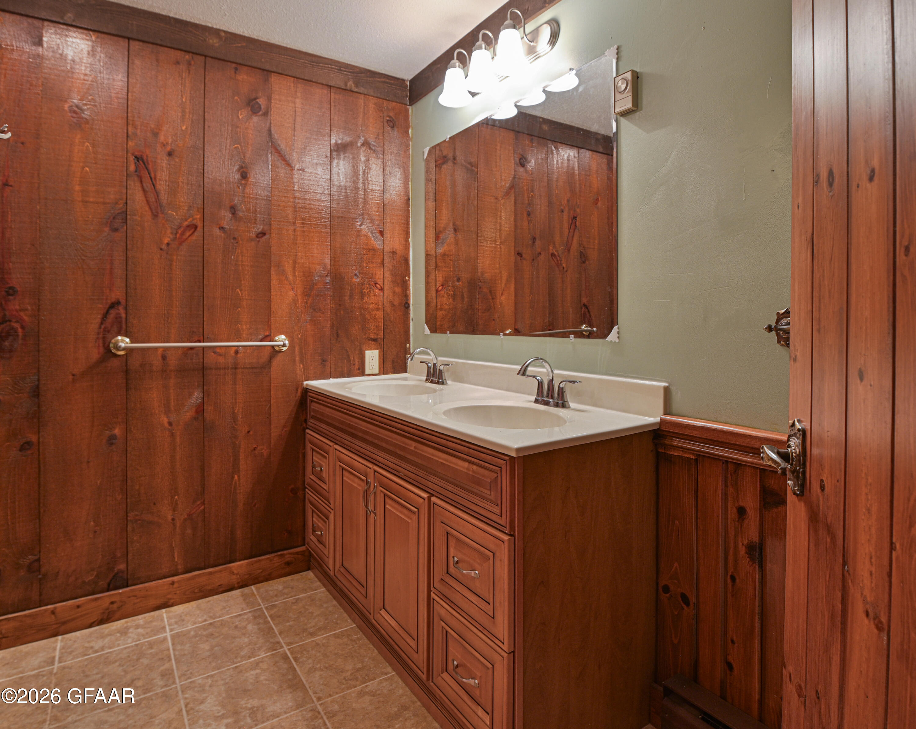property viewer photo 28