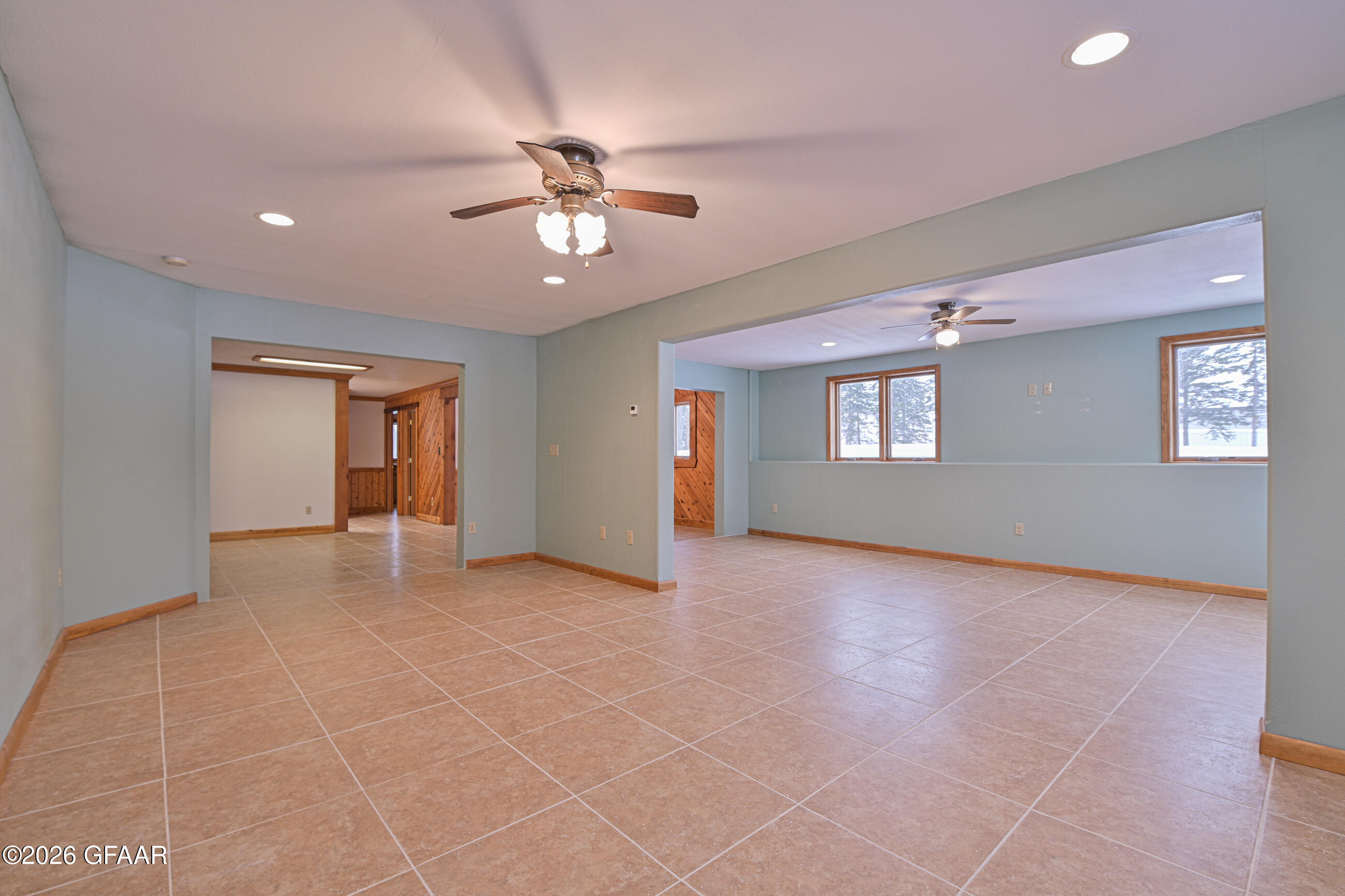property viewer photo 35