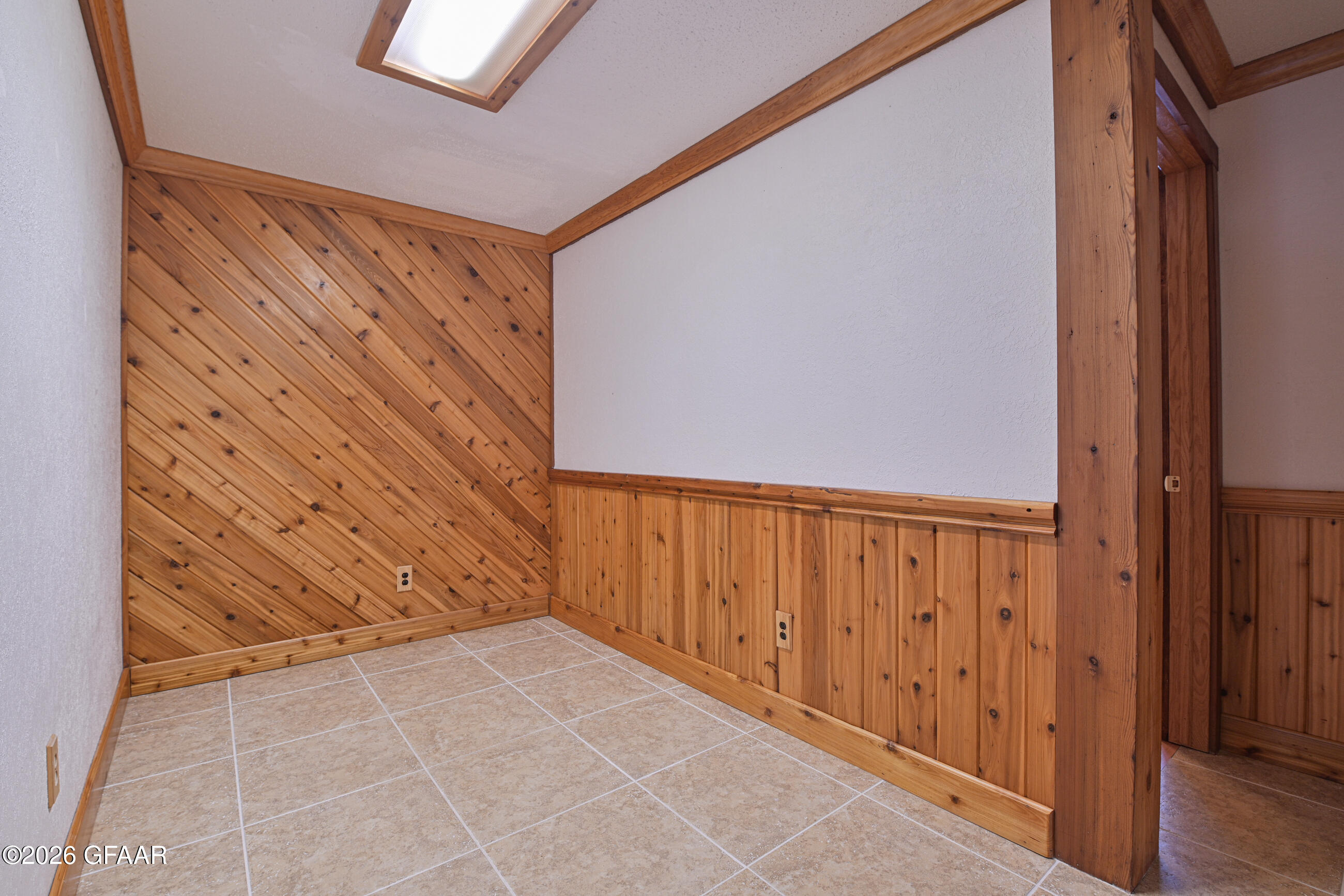 property viewer photo 38
