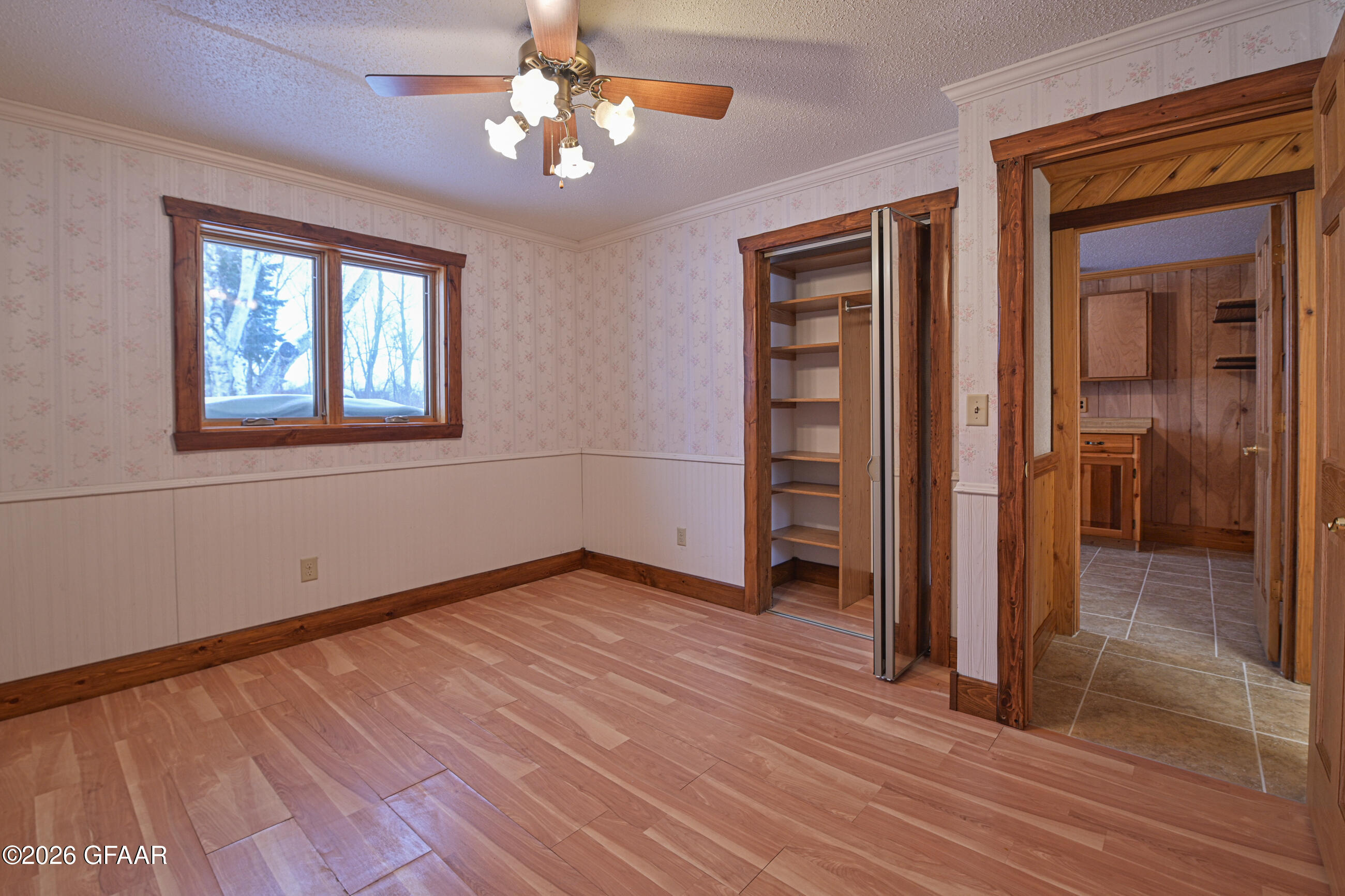 property viewer photo 40