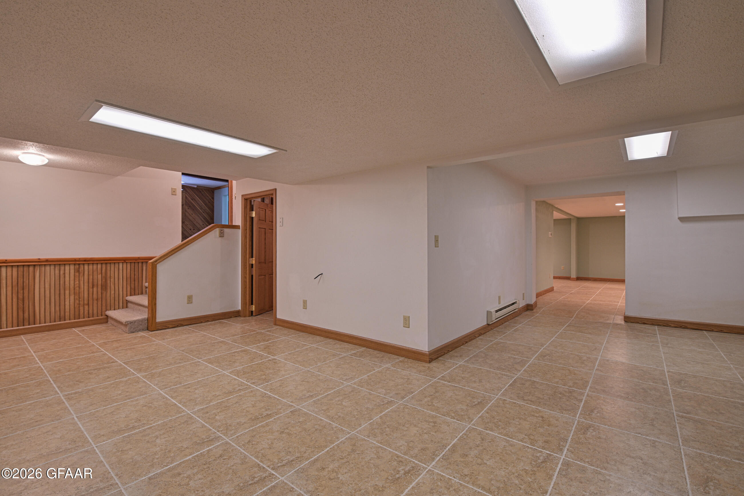 property viewer photo 45