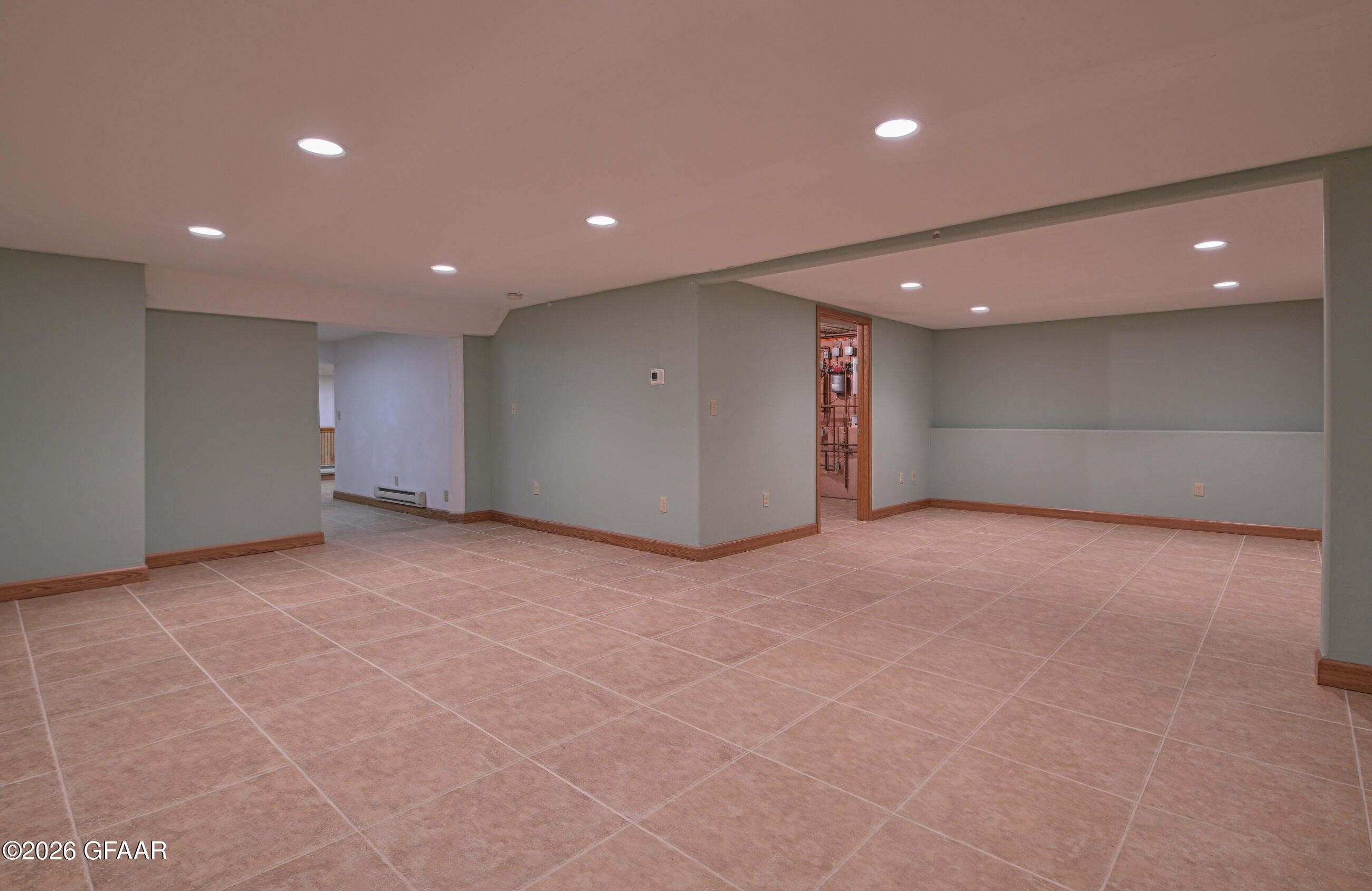 property viewer photo 49