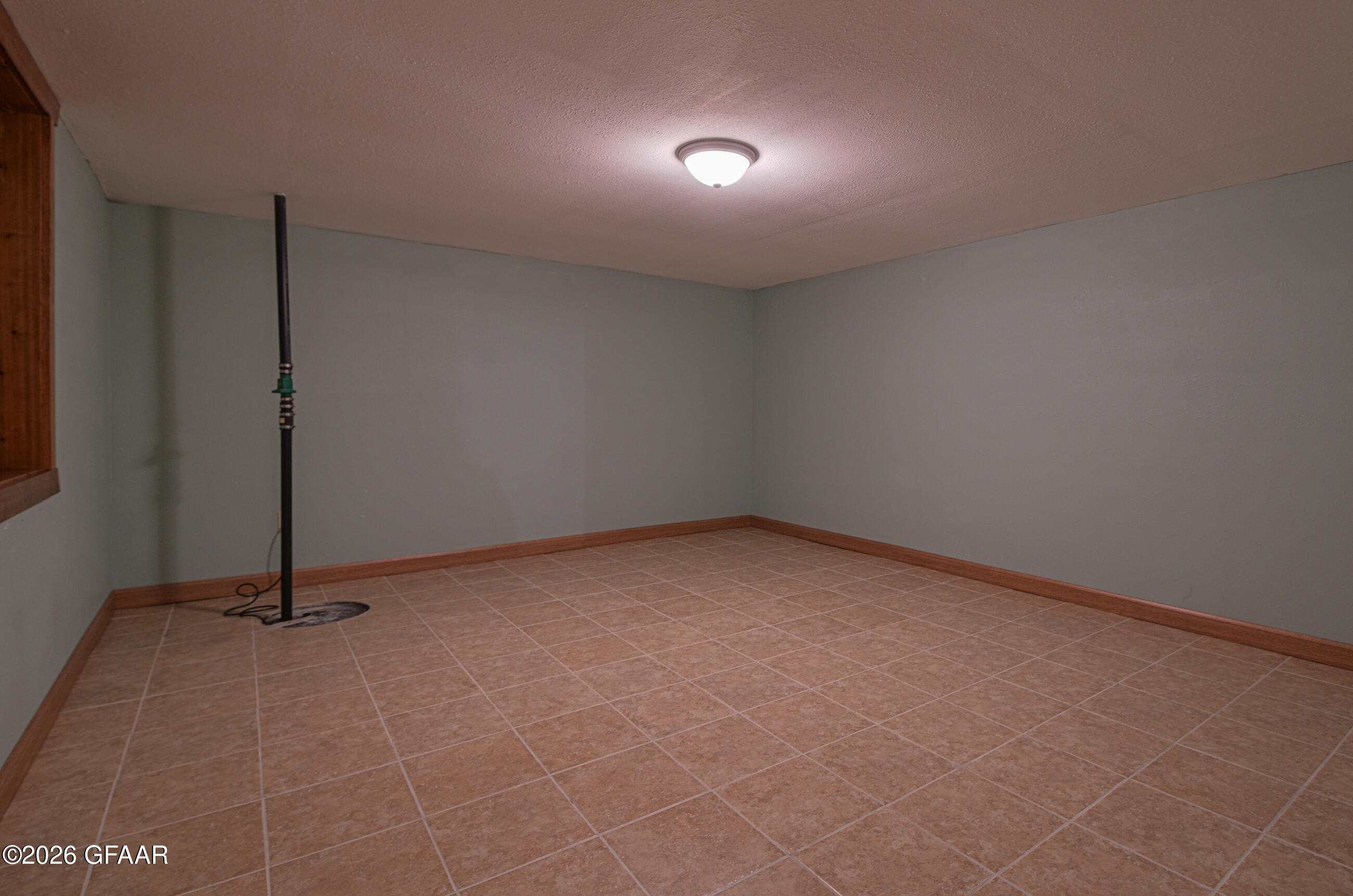 property viewer photo 54