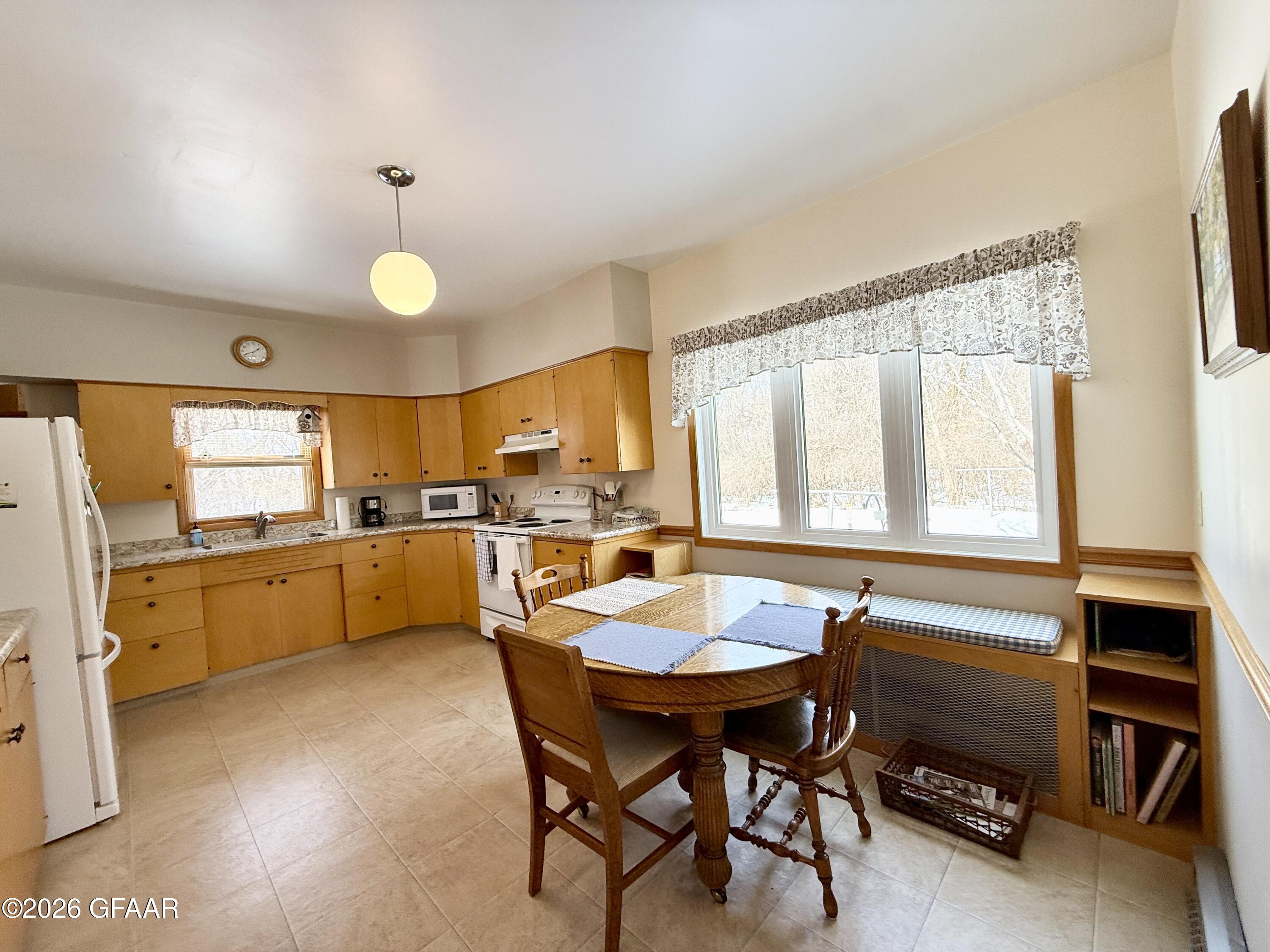 property viewer photo 15