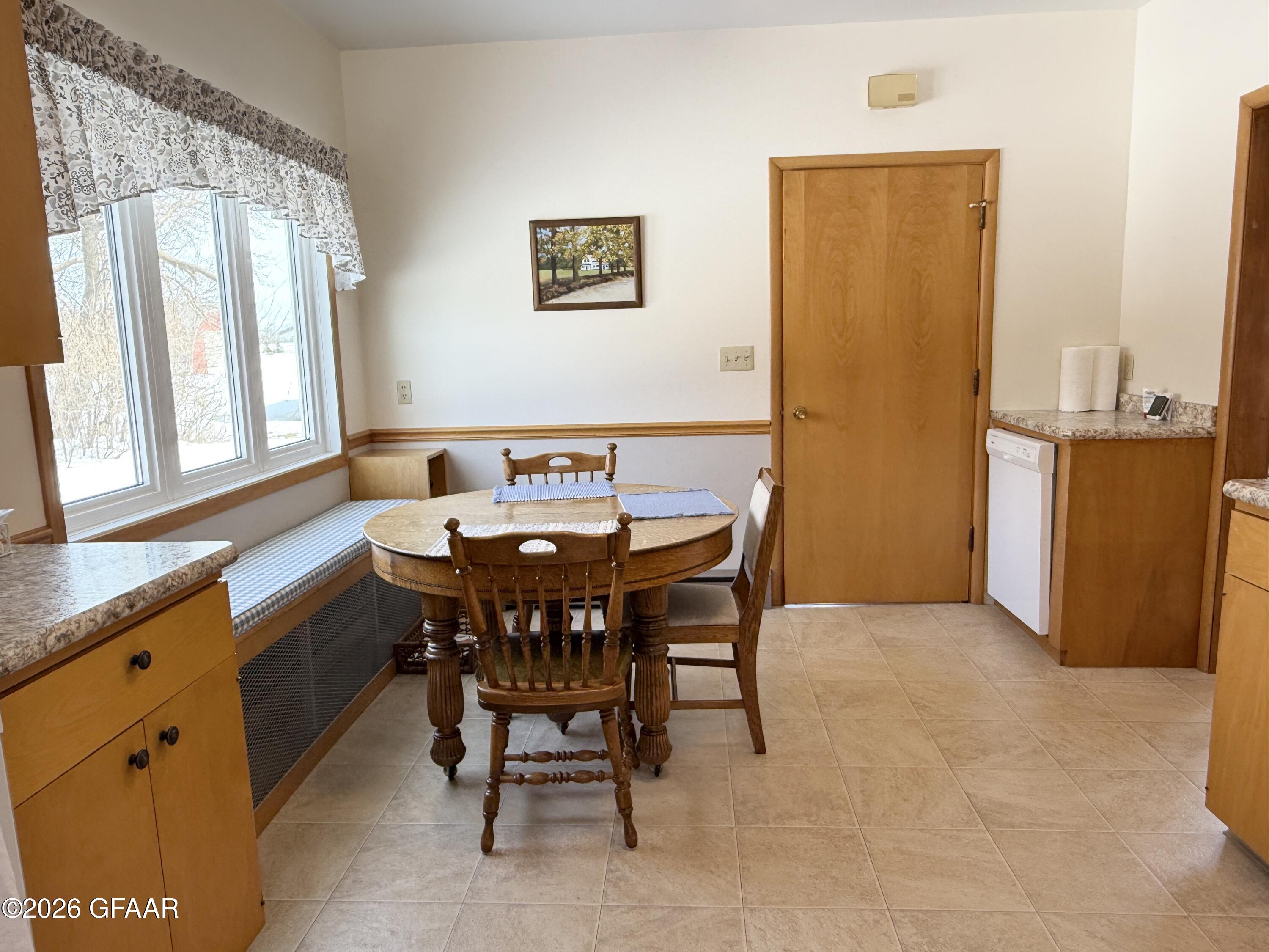 property viewer photo 18