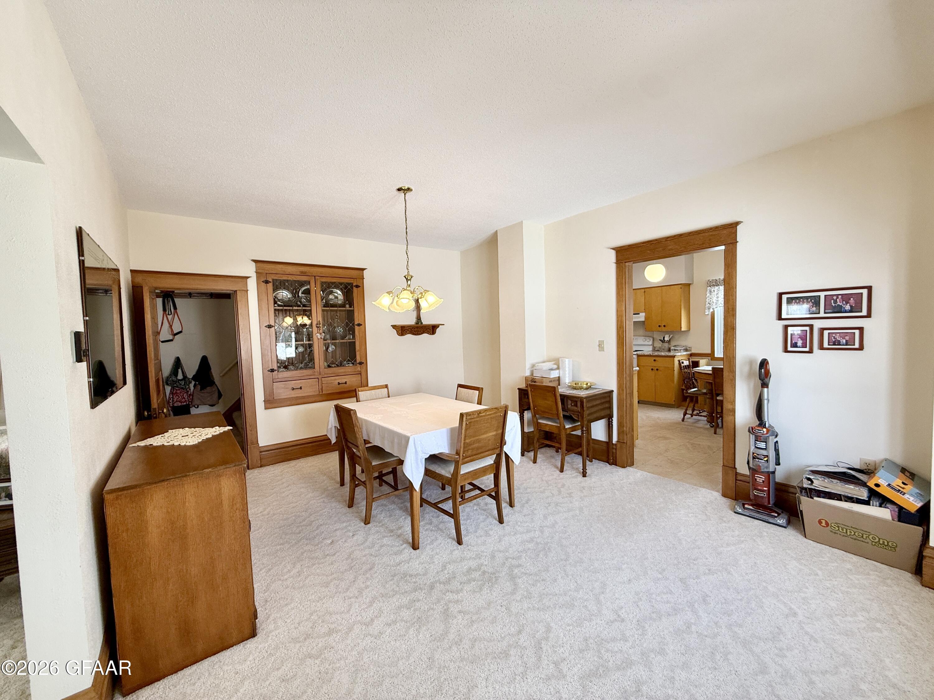 property viewer photo 20