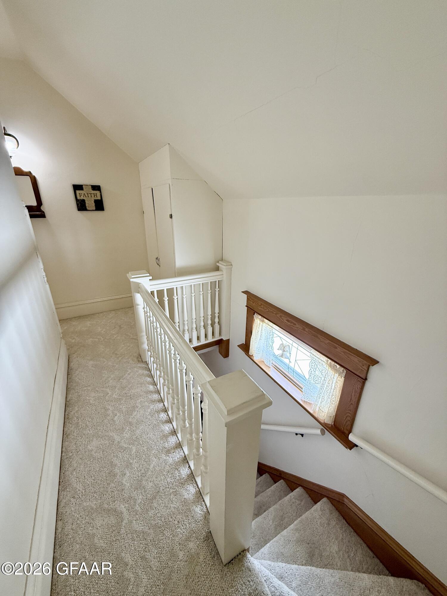 property viewer photo 25