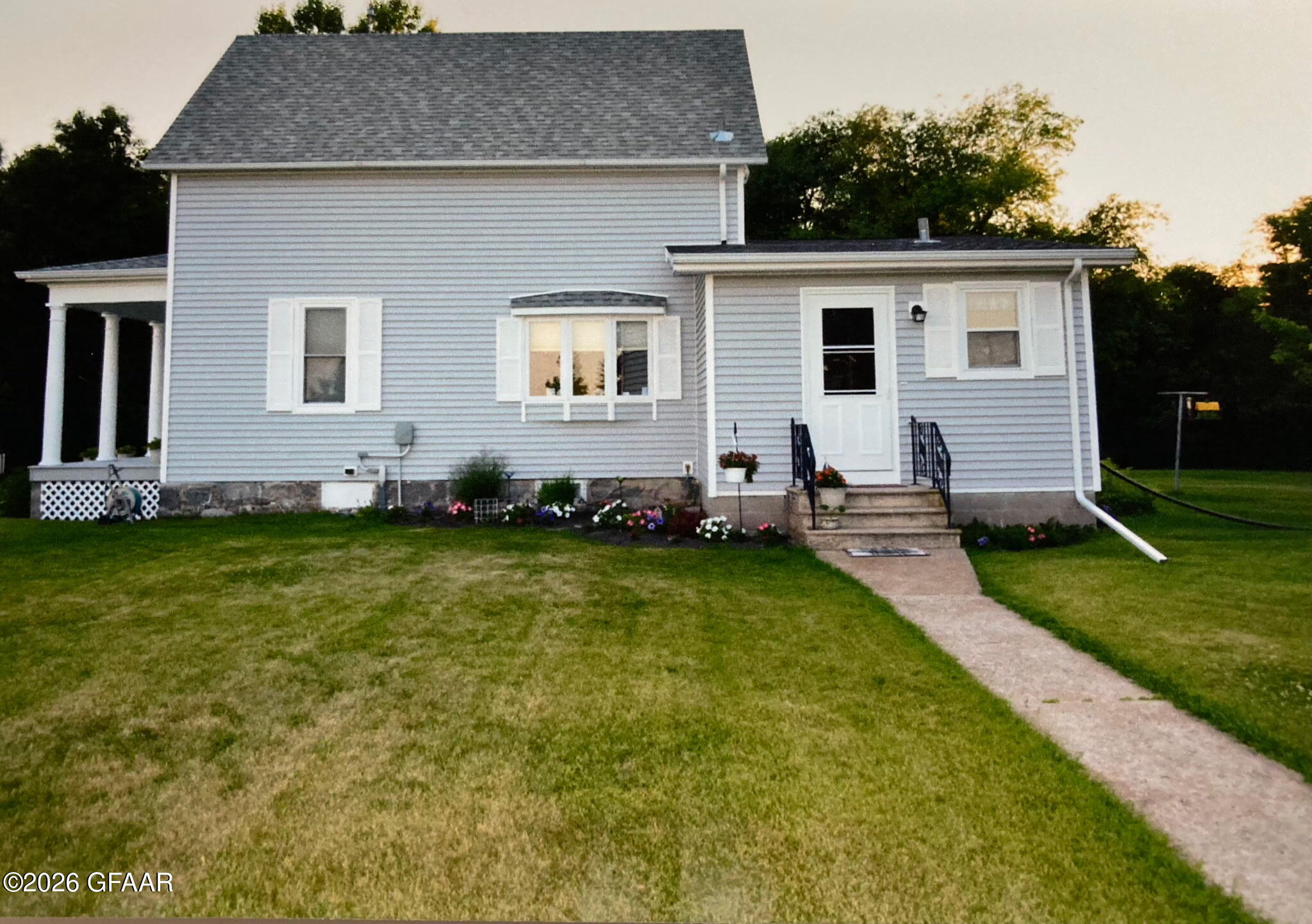 property viewer photo 7
