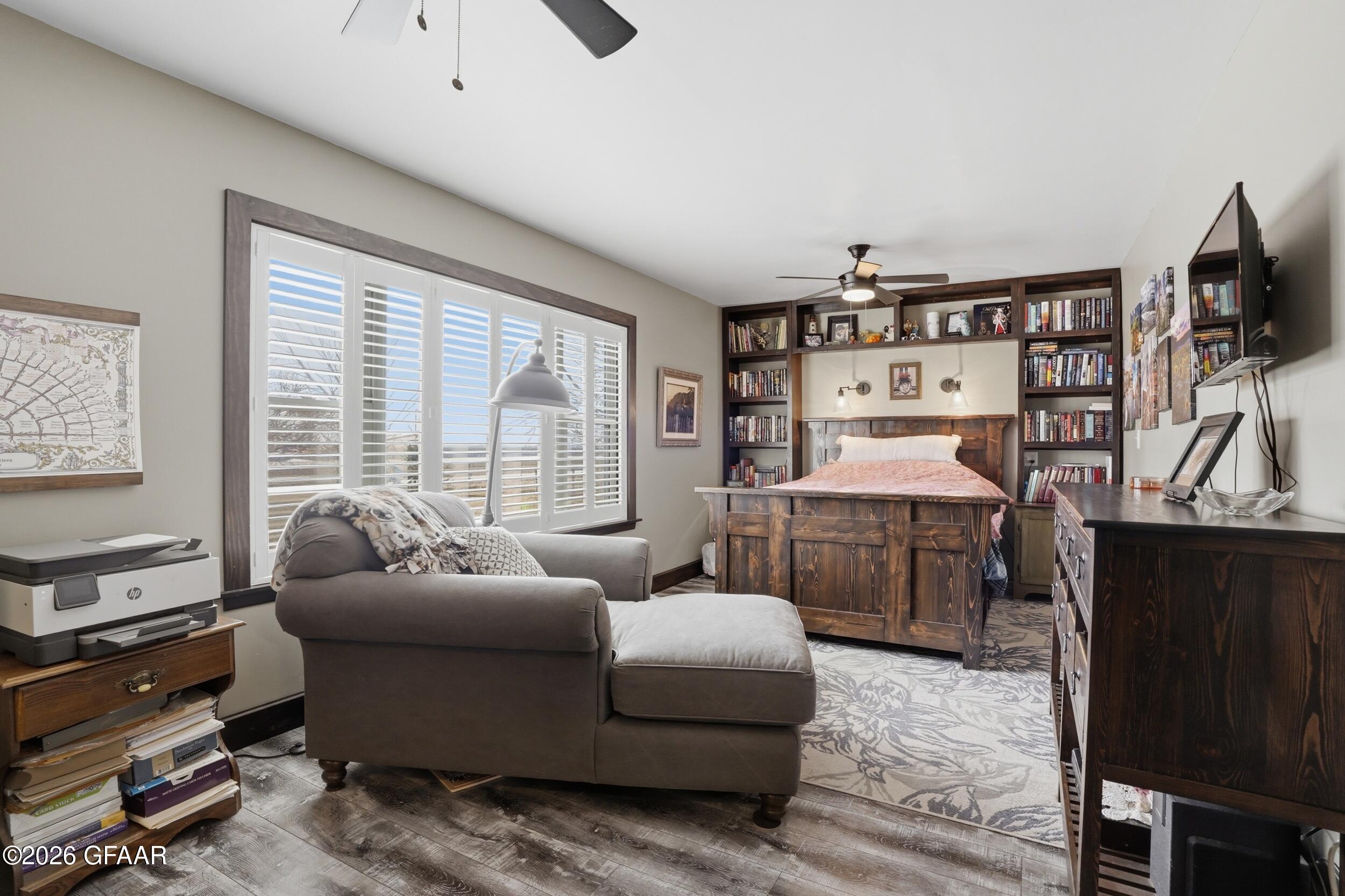 property viewer photo 18