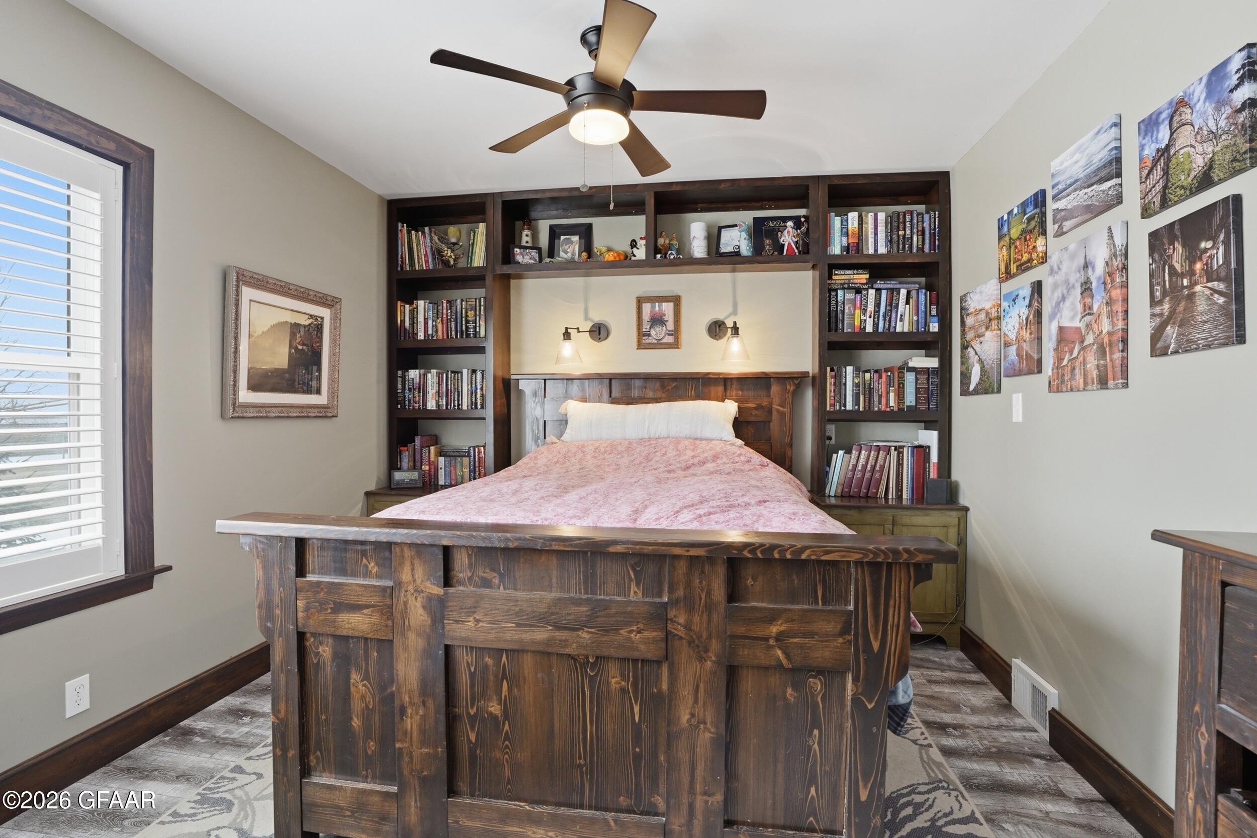 property viewer photo 20