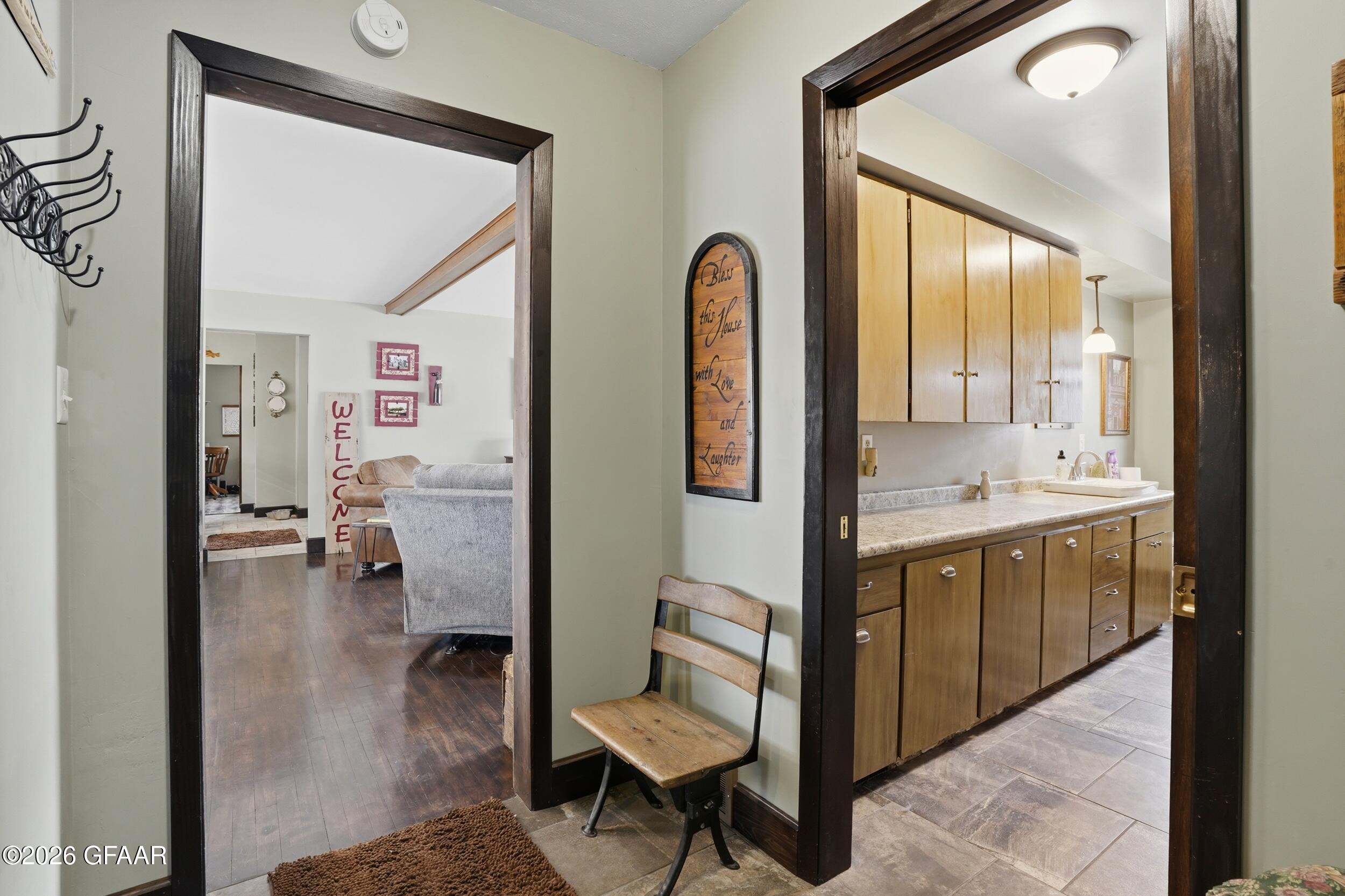 property viewer photo 7