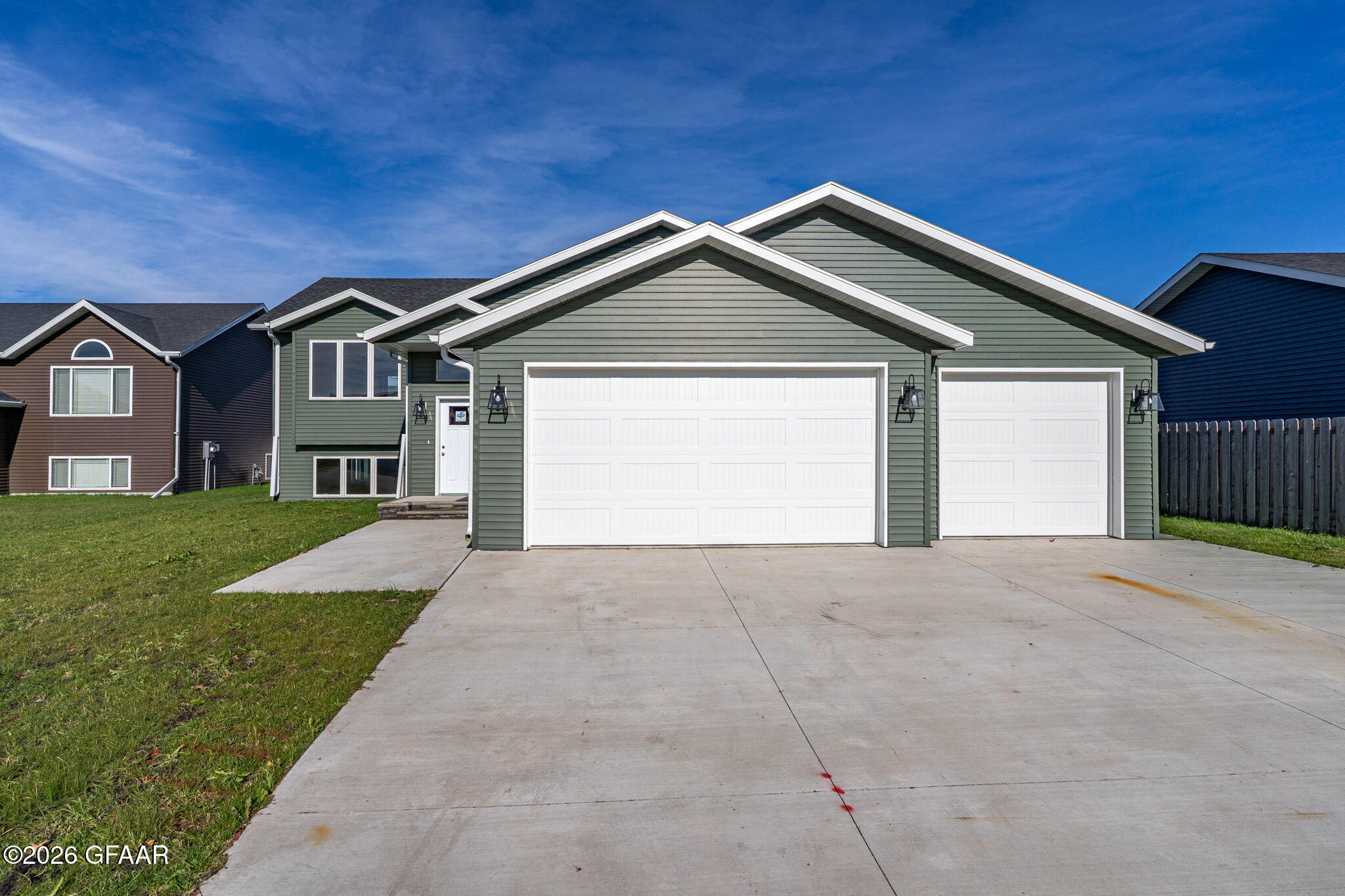 main property photo 0