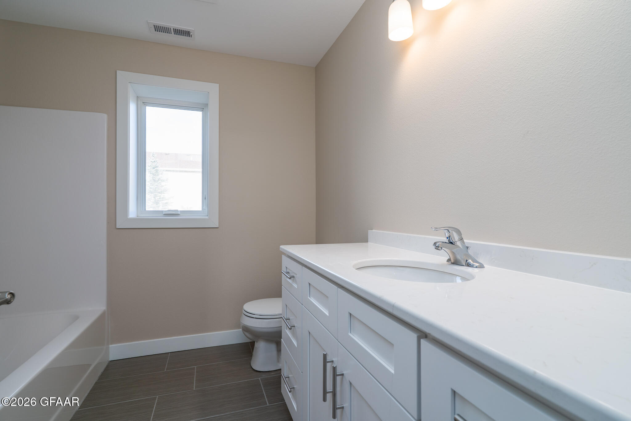 property viewer photo 11