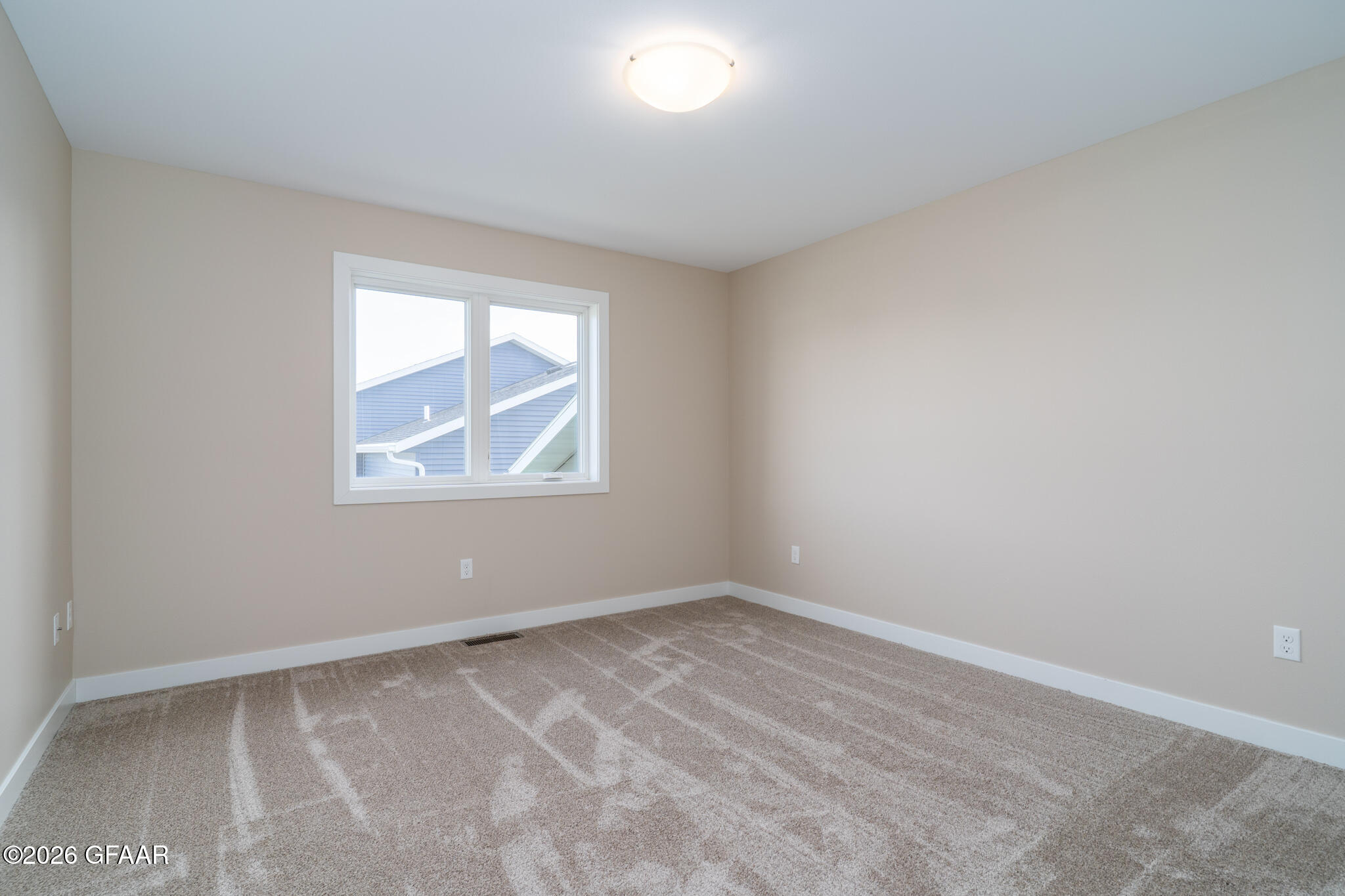 property viewer photo 12