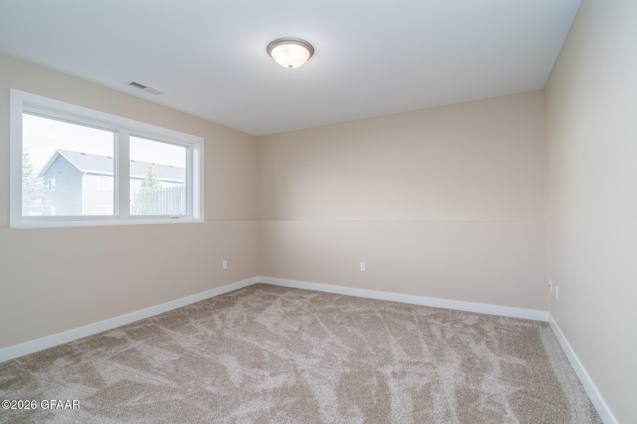 property viewer photo 22