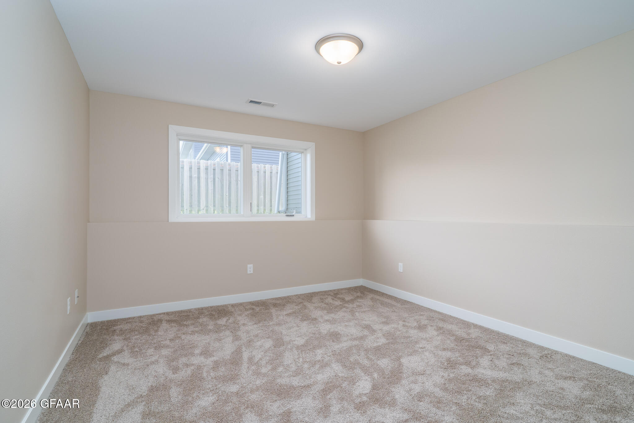 property viewer photo 24