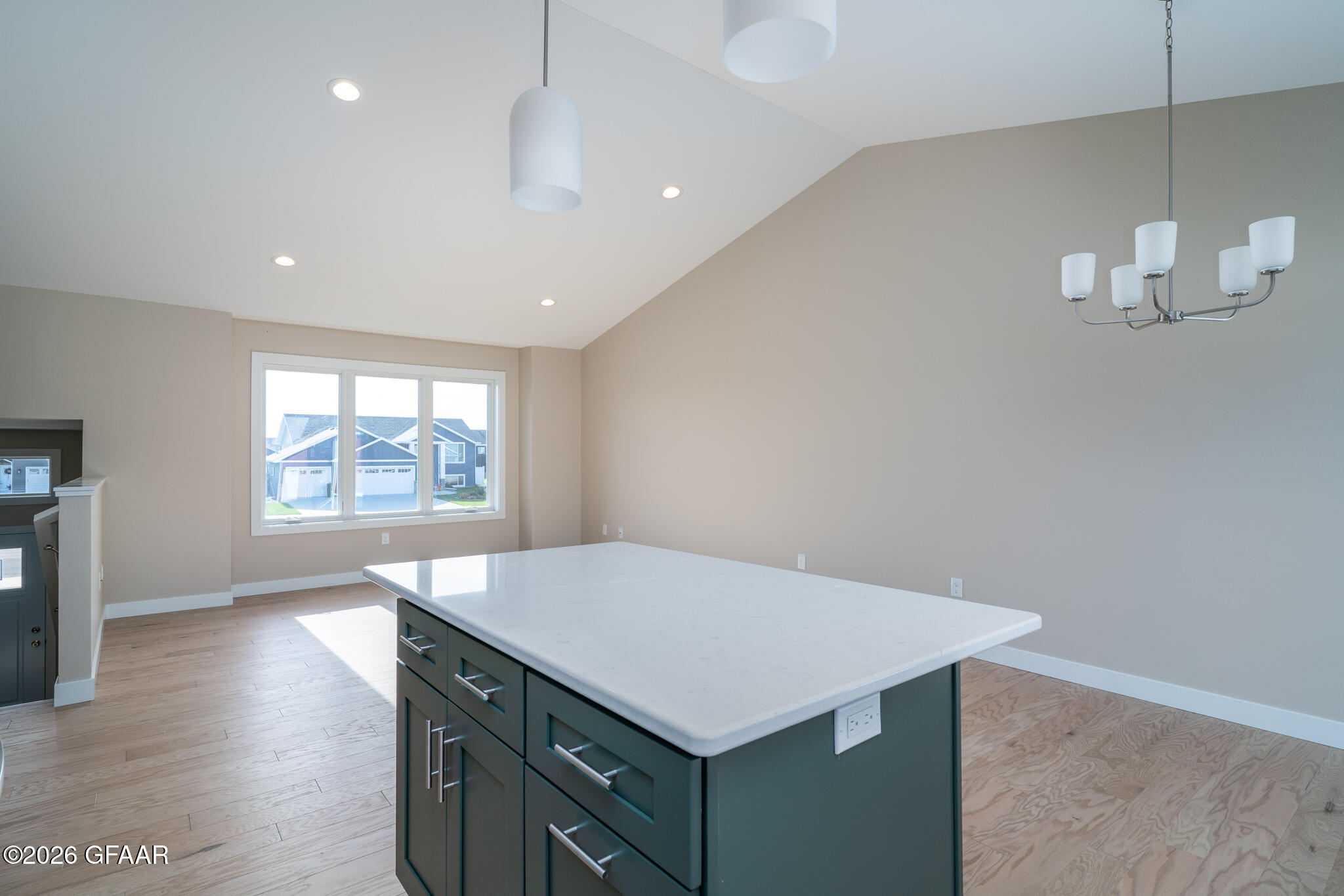 property viewer photo 4