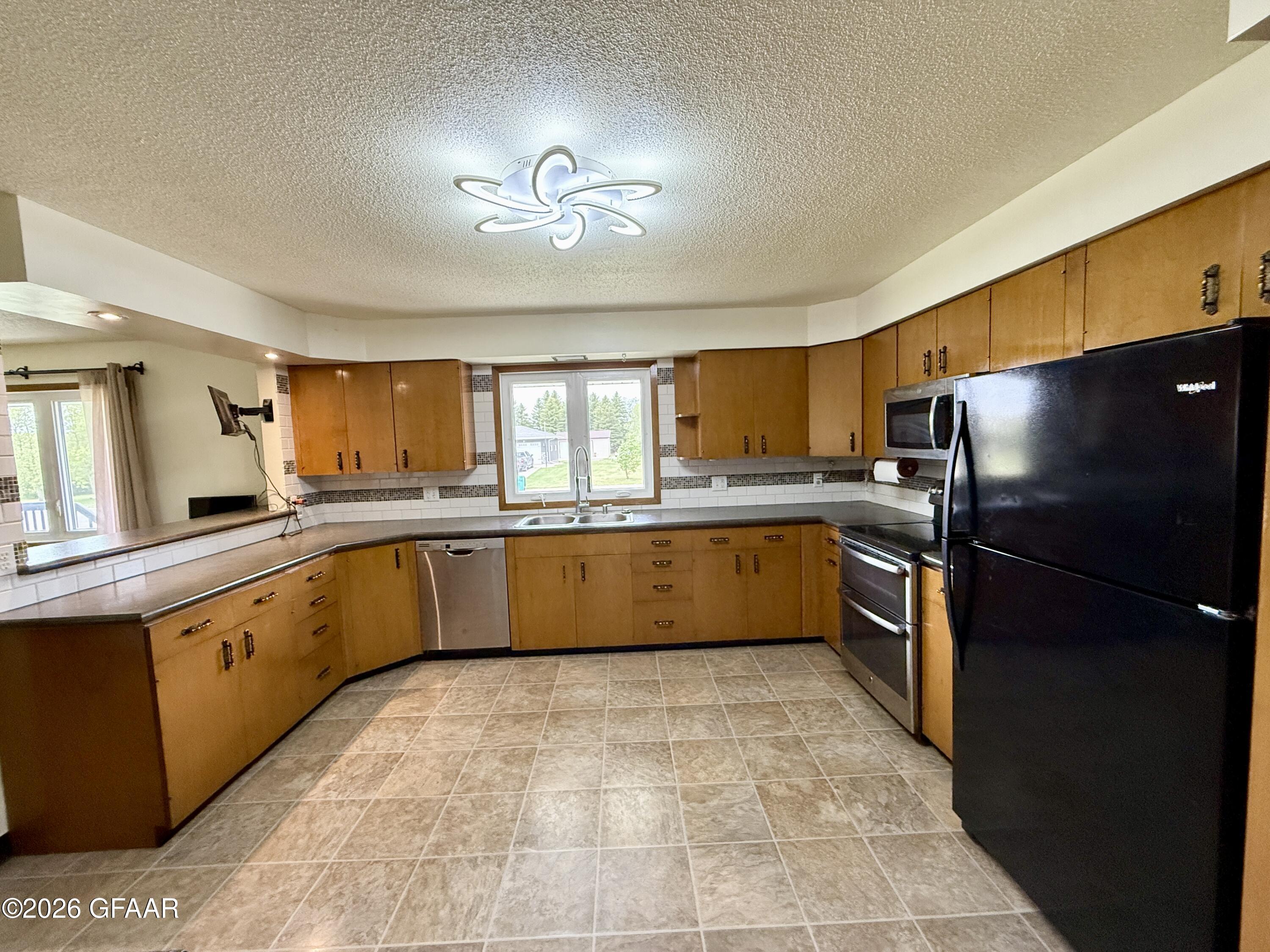 property viewer photo 19