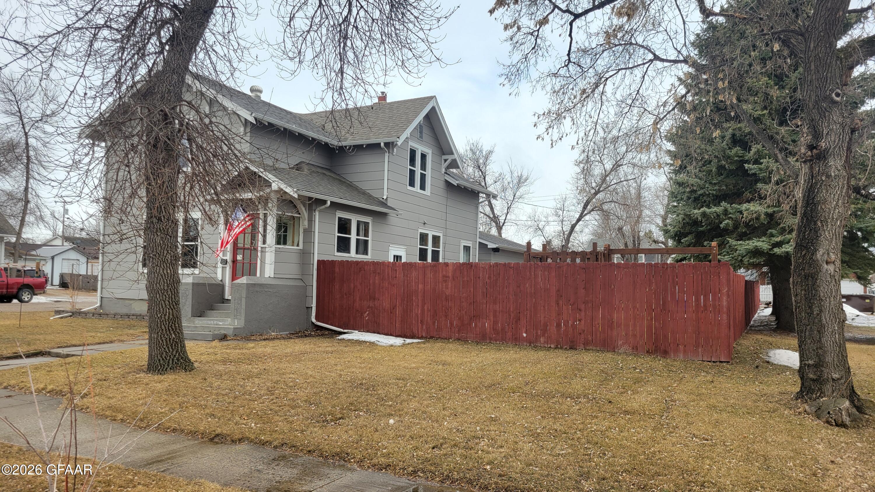 main property photo 4