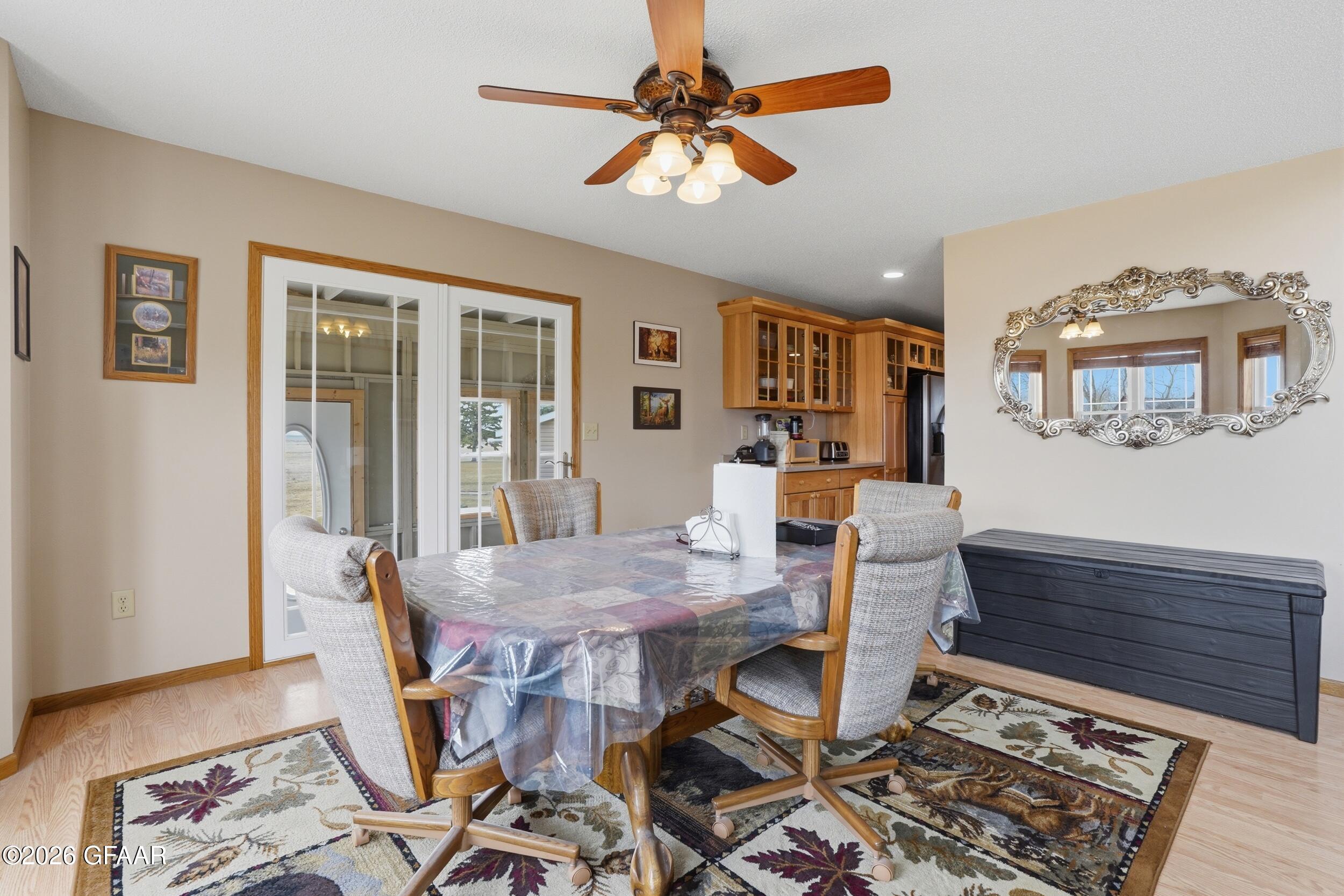 property viewer photo 18