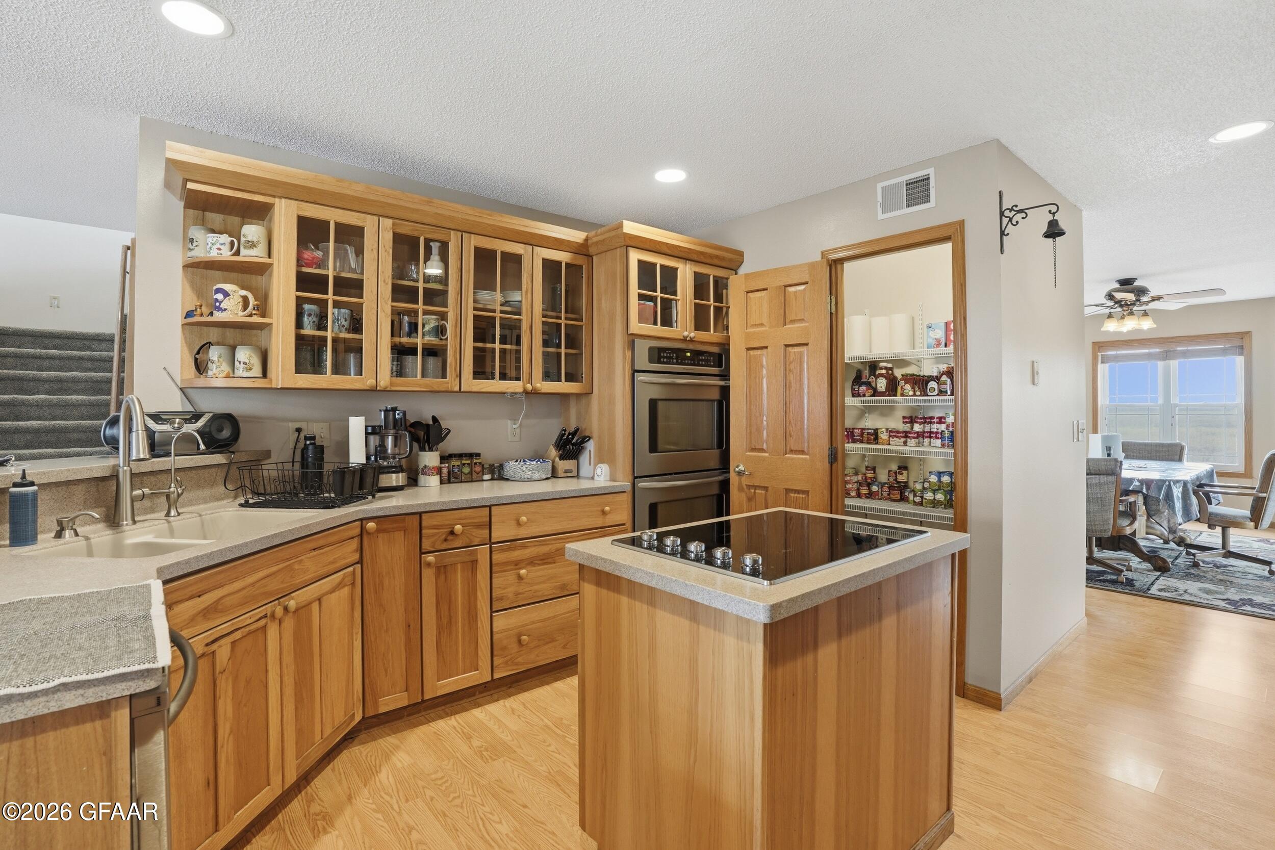 property viewer photo 22