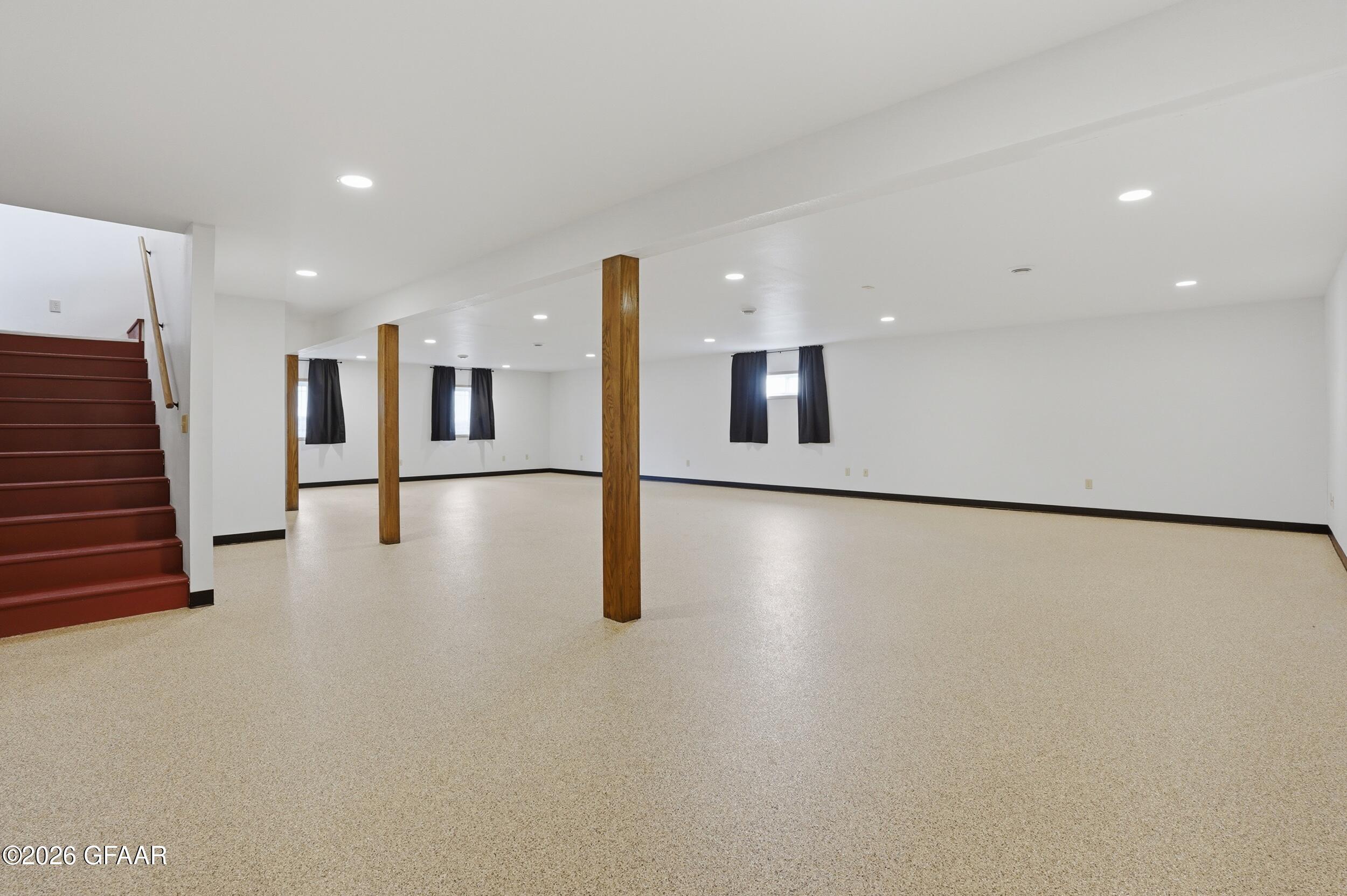 property viewer photo 24