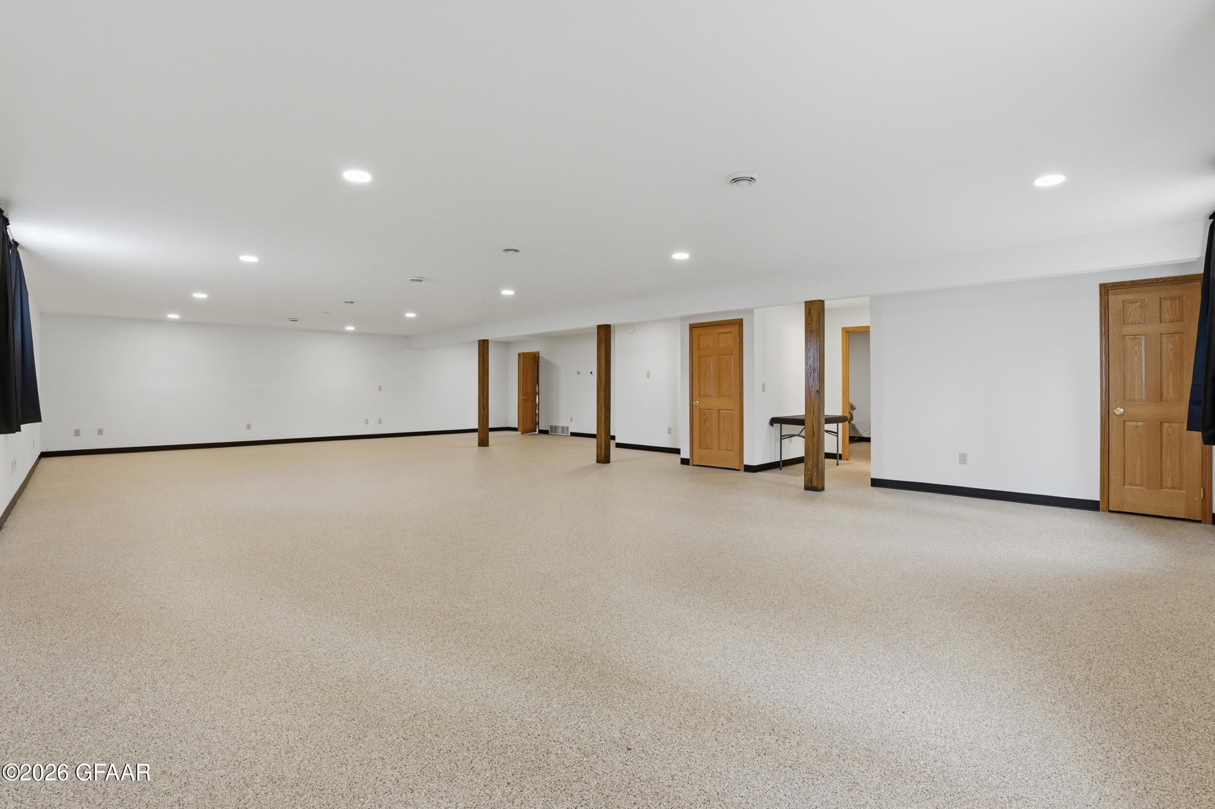 property viewer photo 26