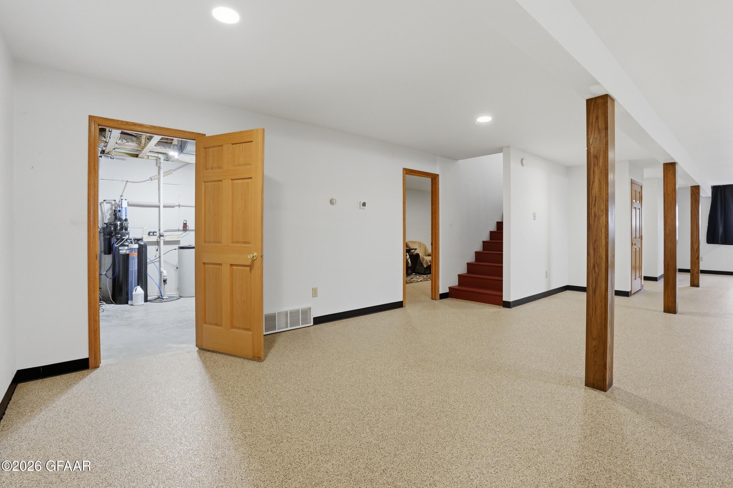 property viewer photo 27