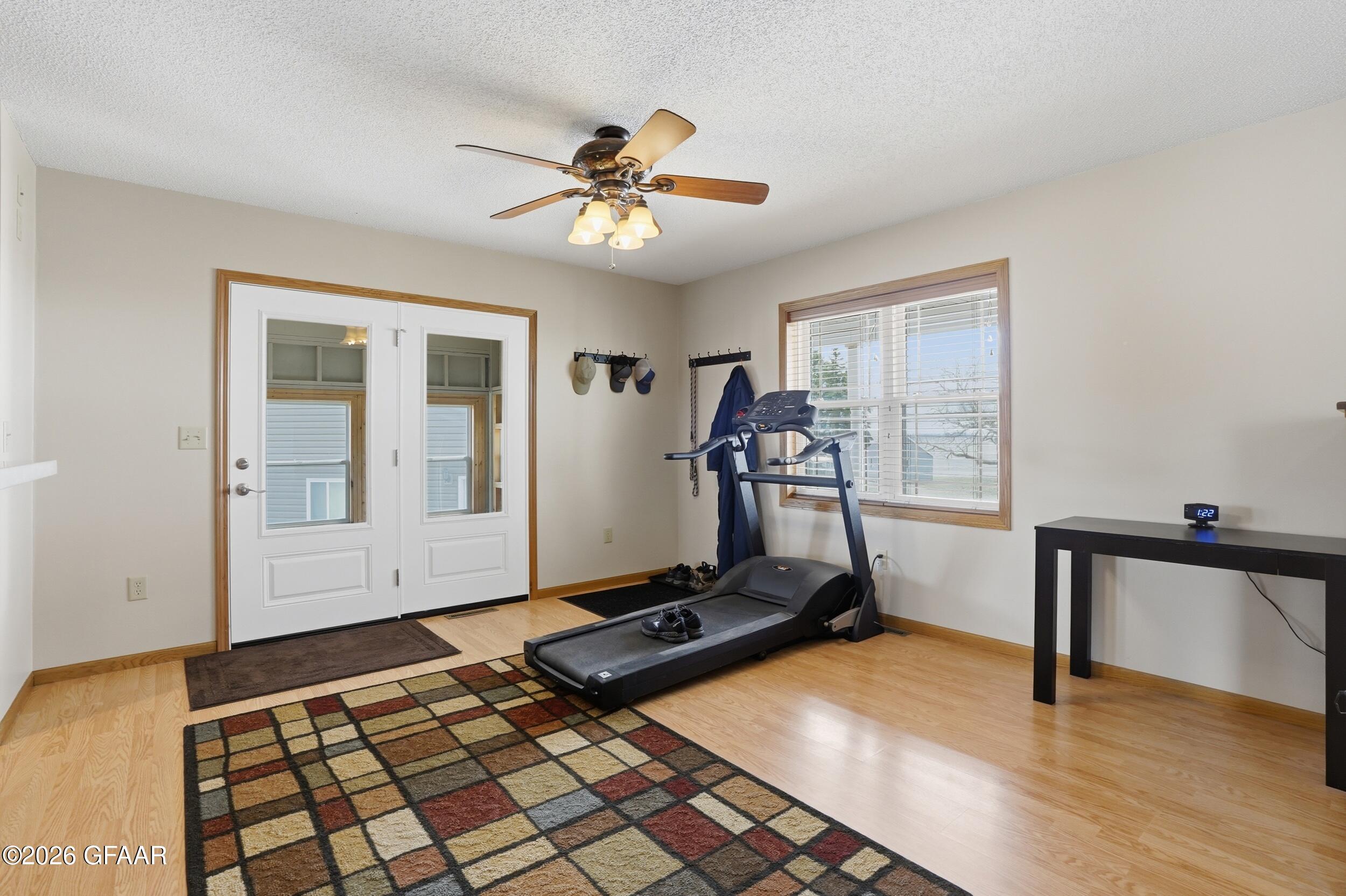 property viewer photo 3