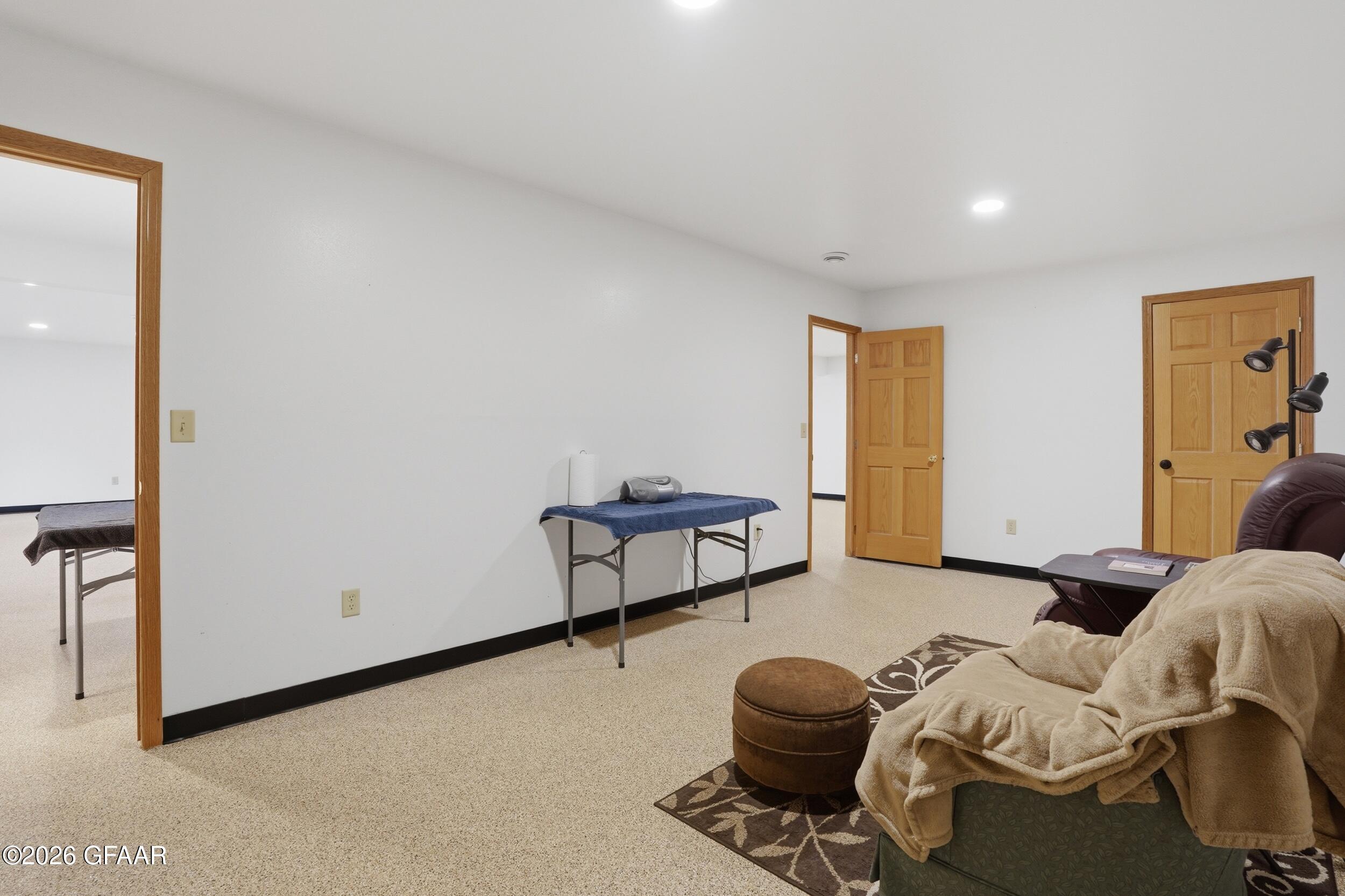property viewer photo 32