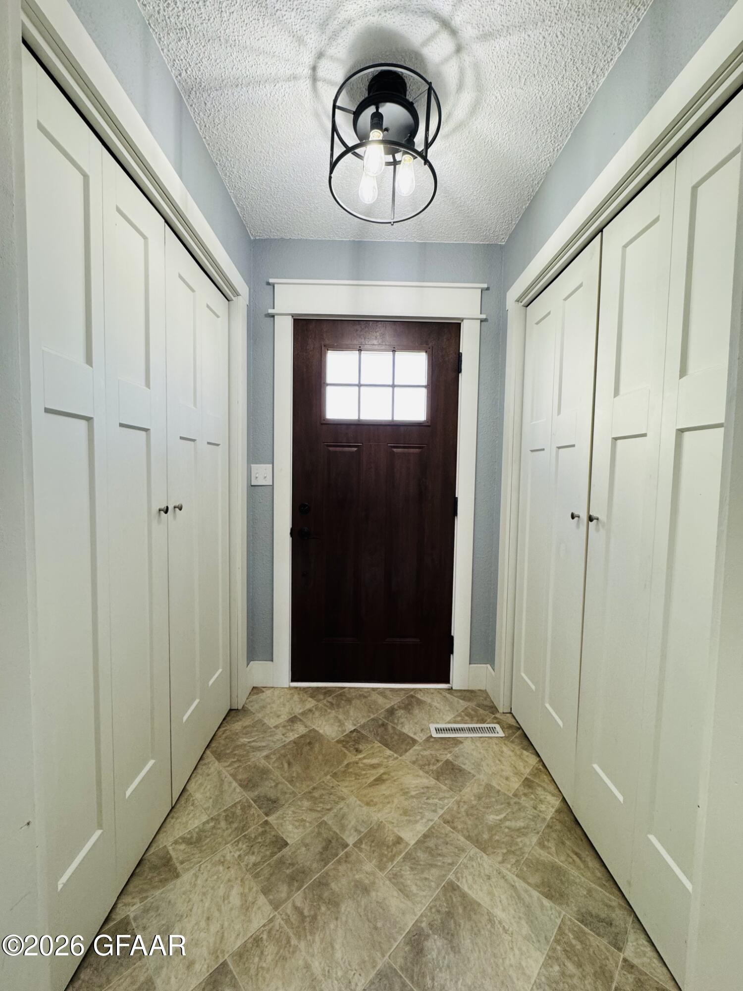 property viewer photo 1