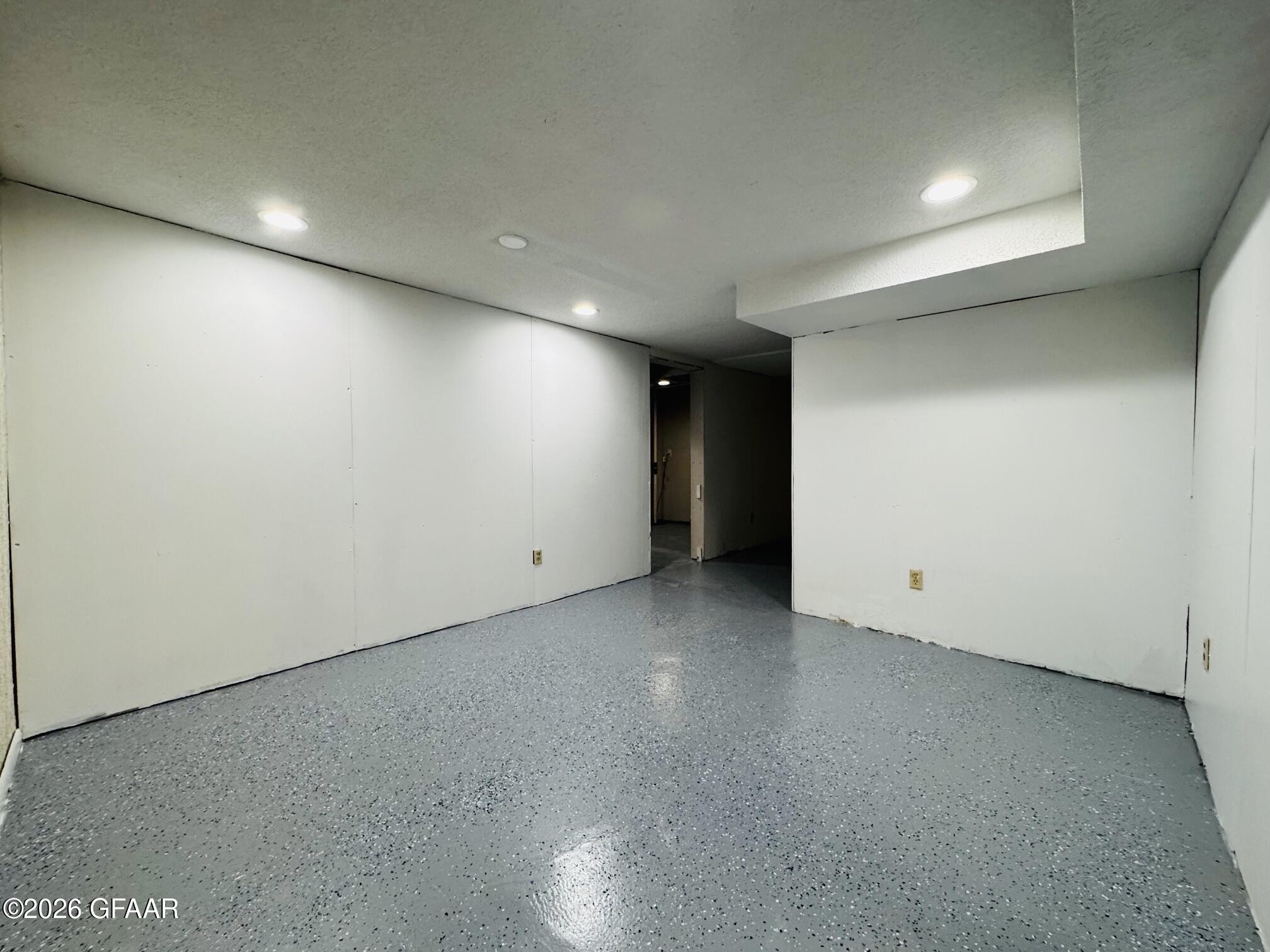 property viewer photo 17