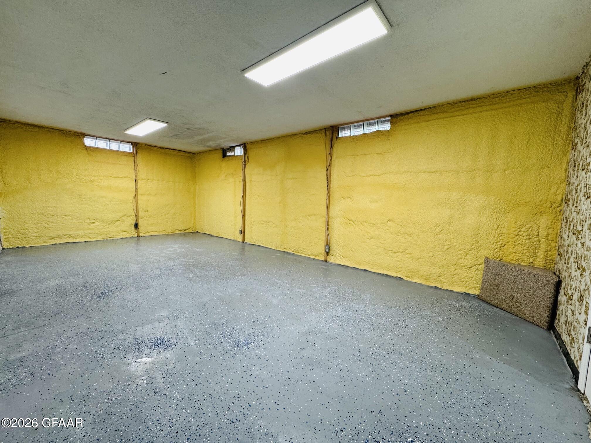 property viewer photo 18