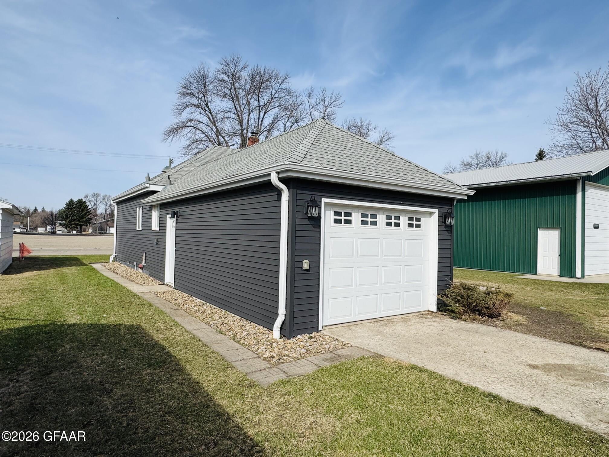 property viewer photo 25