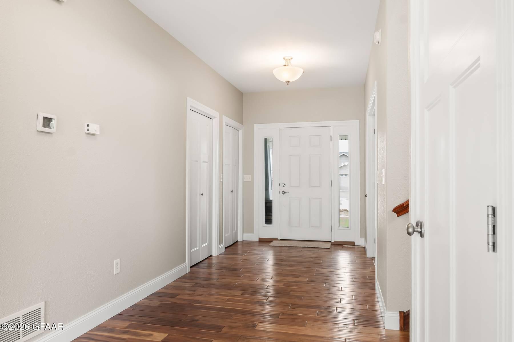 property viewer photo 1