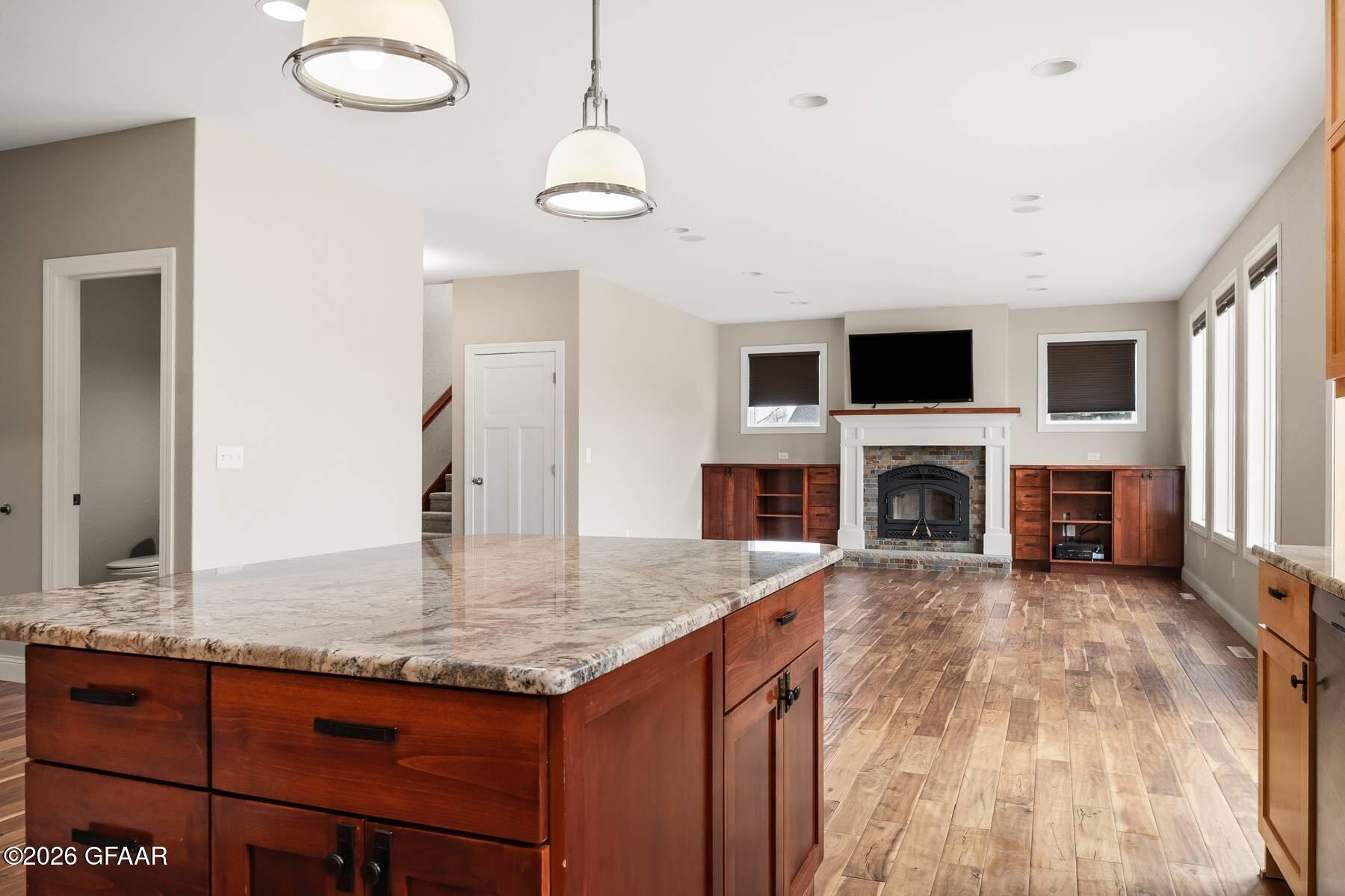 property viewer photo 10